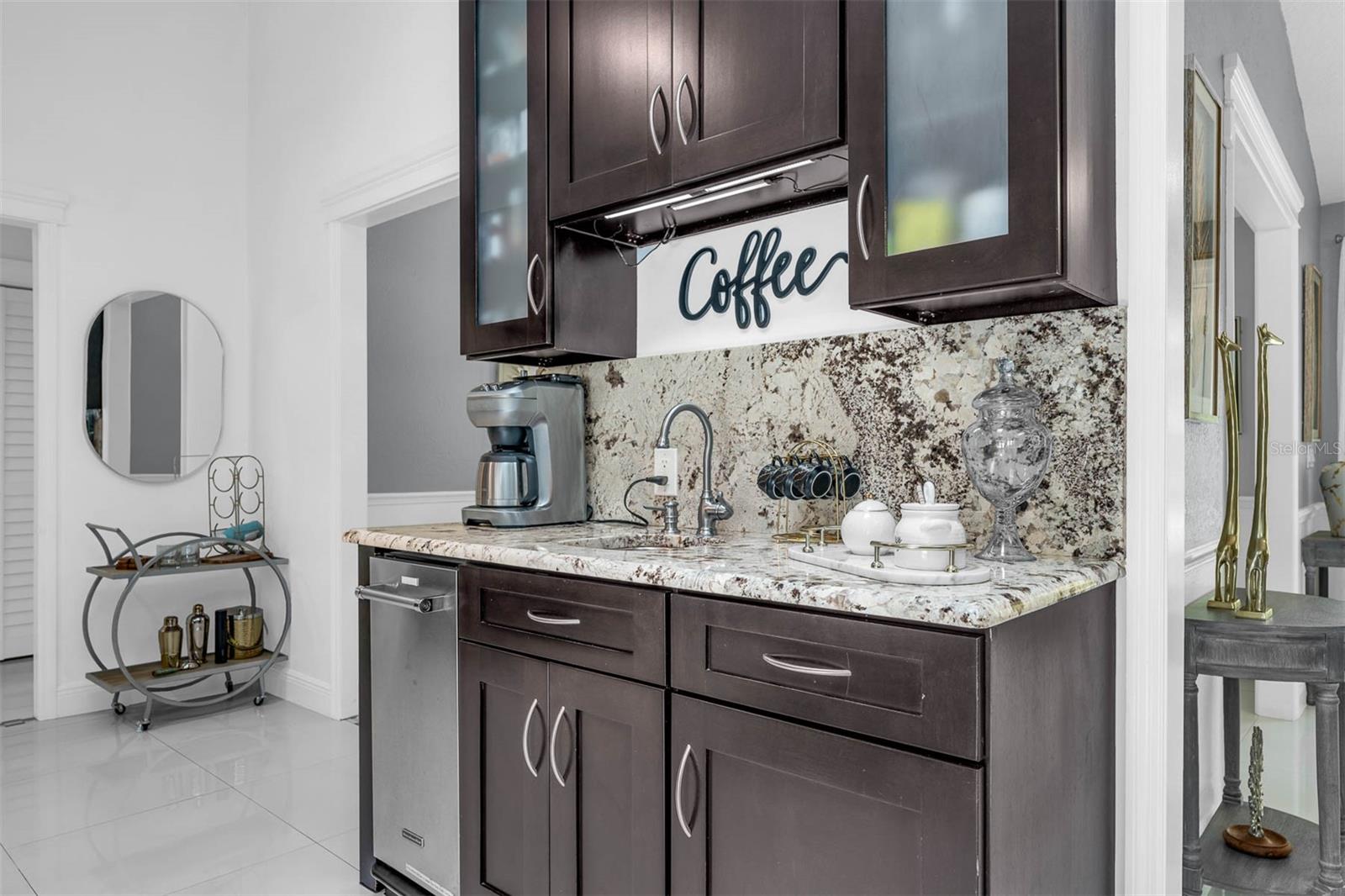 WOODLANDS WINDERMERE - Residential Lease