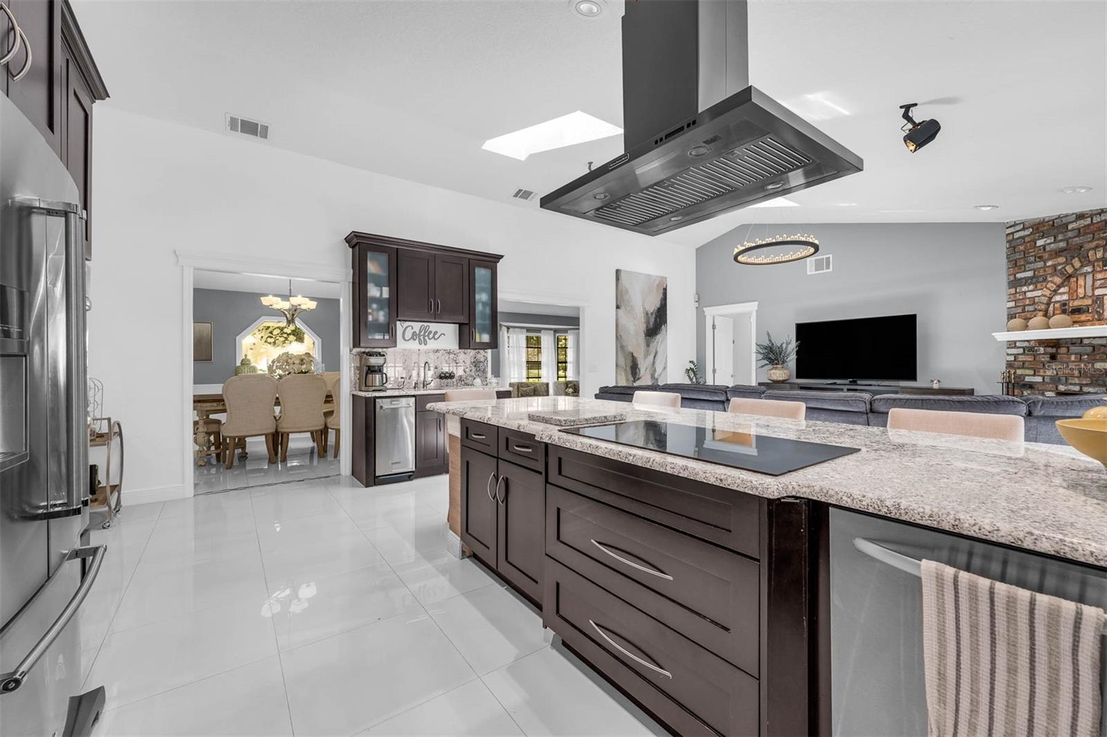 WOODLANDS WINDERMERE - Residential Lease