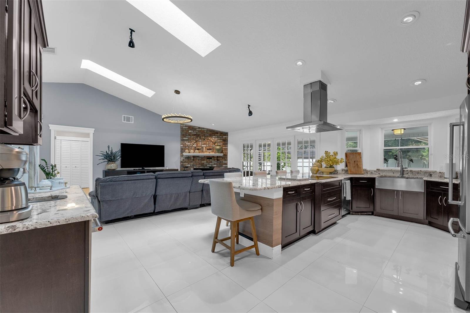 WOODLANDS WINDERMERE - Residential Lease