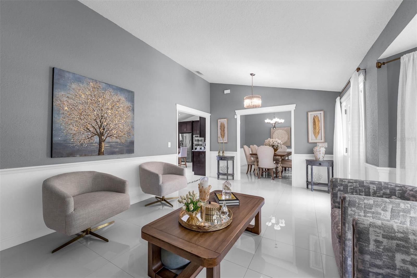 WOODLANDS WINDERMERE - Residential Lease