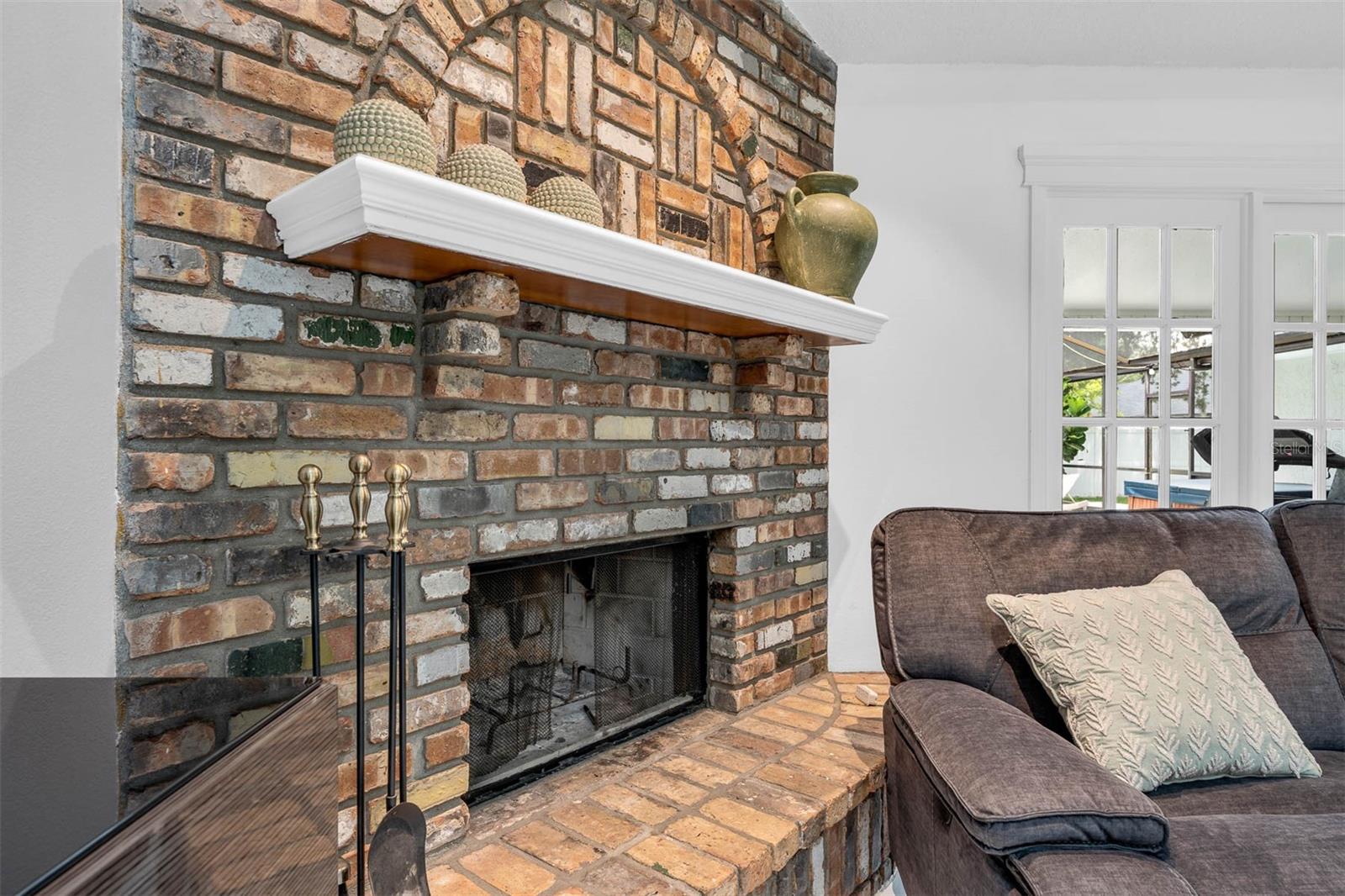 WOODLANDS WINDERMERE - Residential Lease