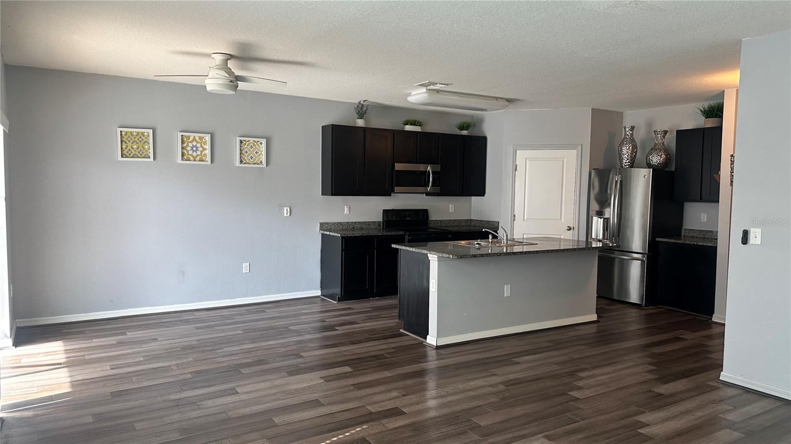 GRAND OAK GLEN - Residential Lease