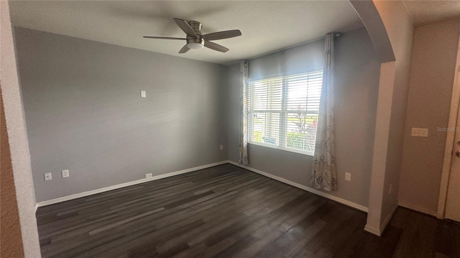 GRAND OAK GLEN - Residential Lease