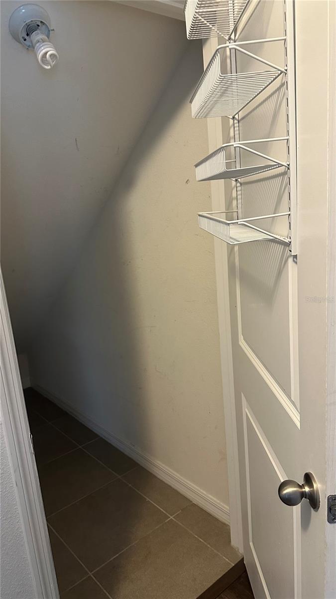 GRAND OAK GLEN - Residential Lease