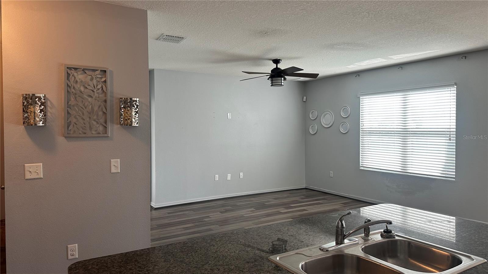 GRAND OAK GLEN - Residential Lease