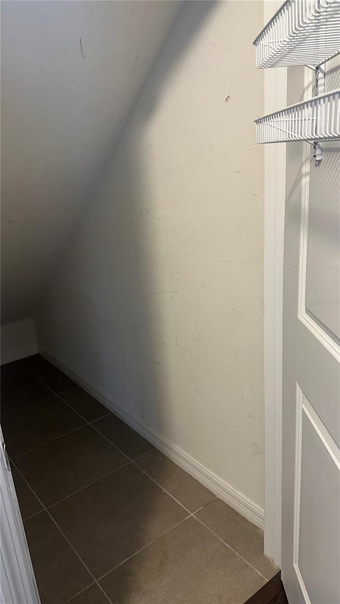 GRAND OAK GLEN - Residential Lease