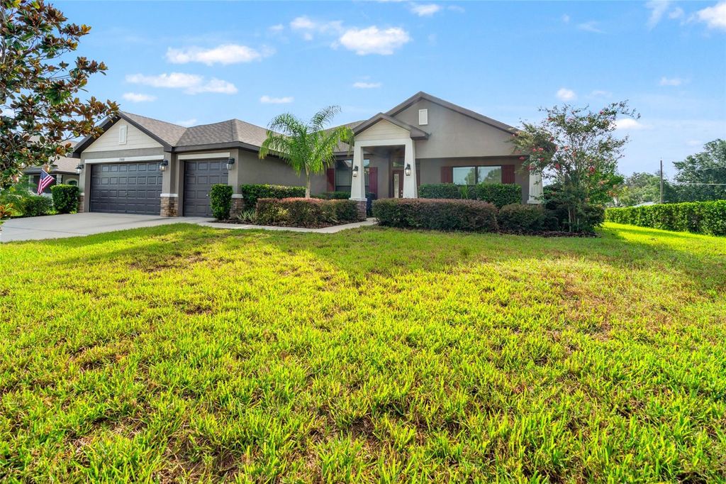 Photo of 13000 Summerfield Way, Dade City, FL 33525 (MLS # TB8408489)