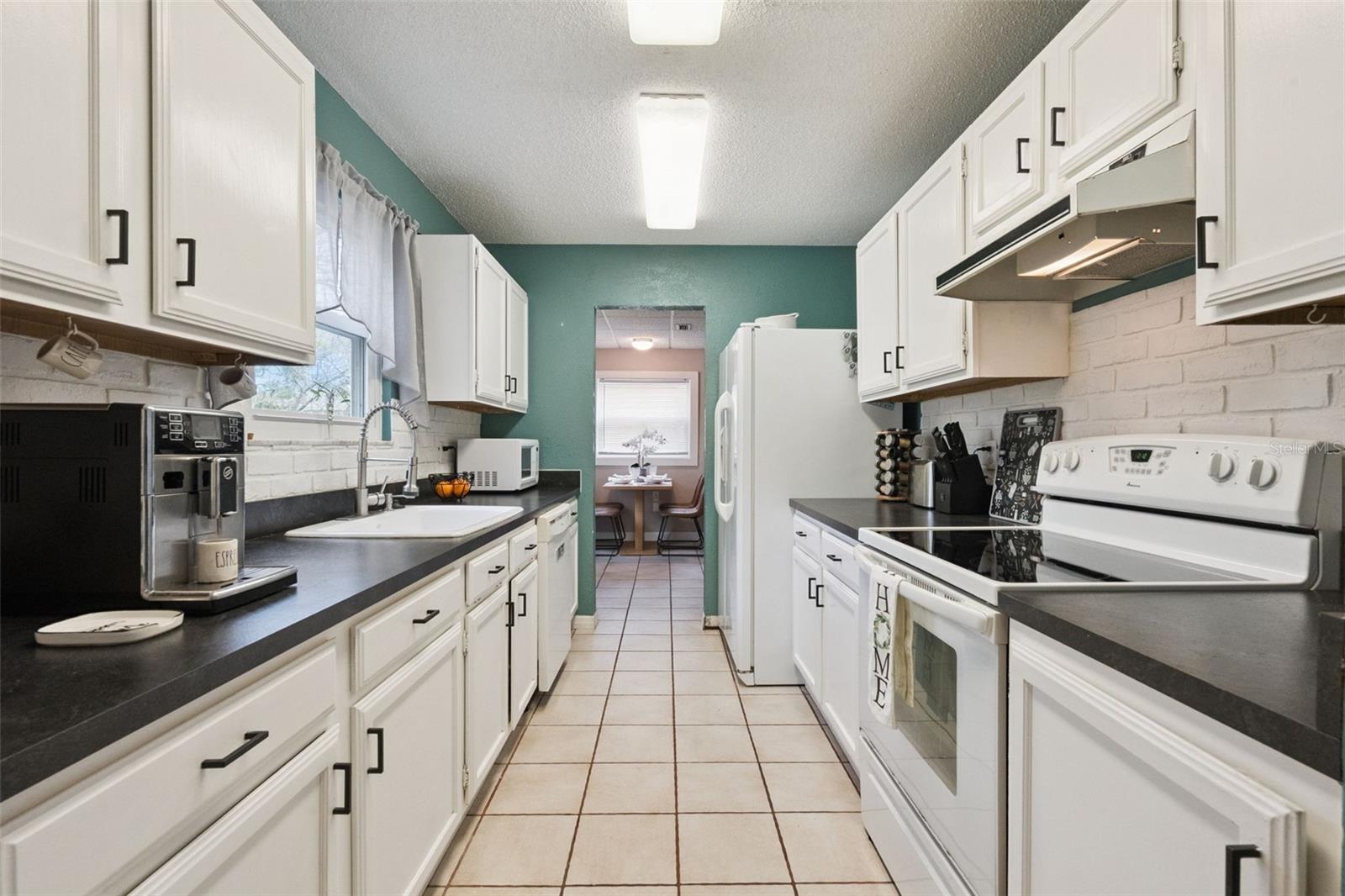 FERNBROOK TRAILS PH 3 - Residential