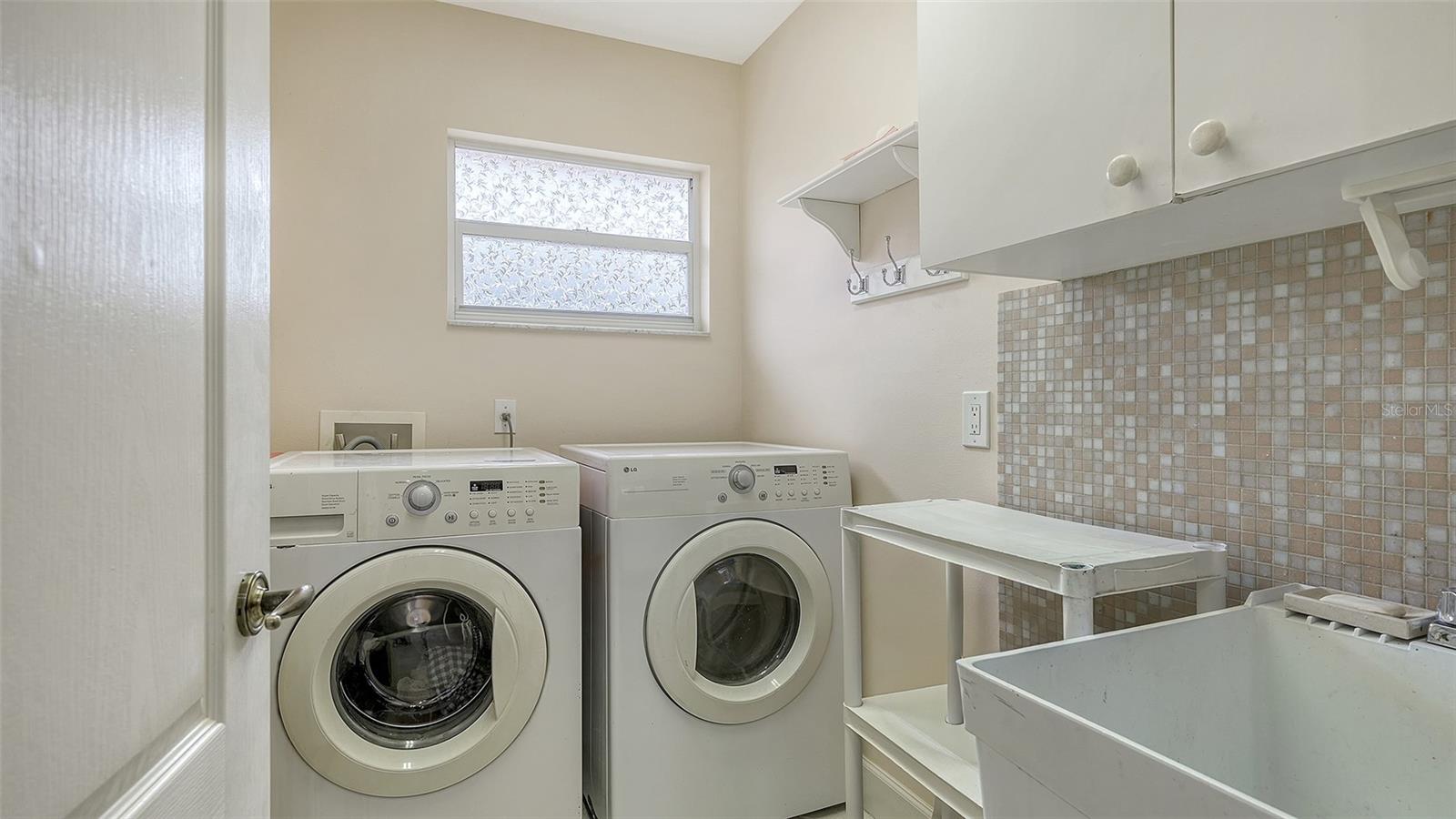 VILLAS AT DEER CREEK - Residential