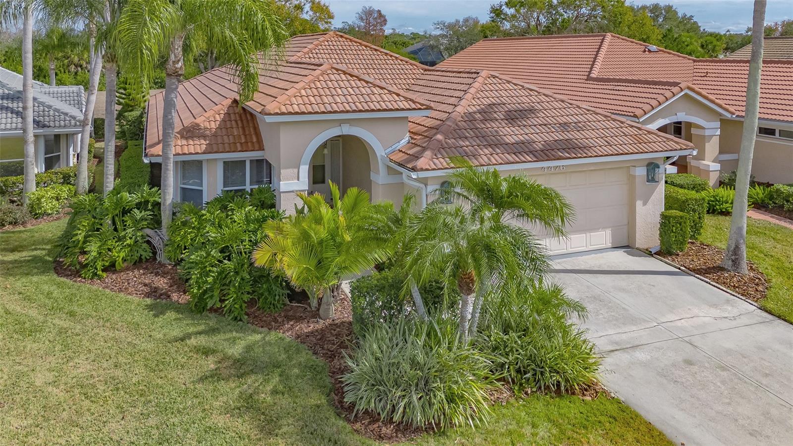 VILLAS AT DEER CREEK - Residential