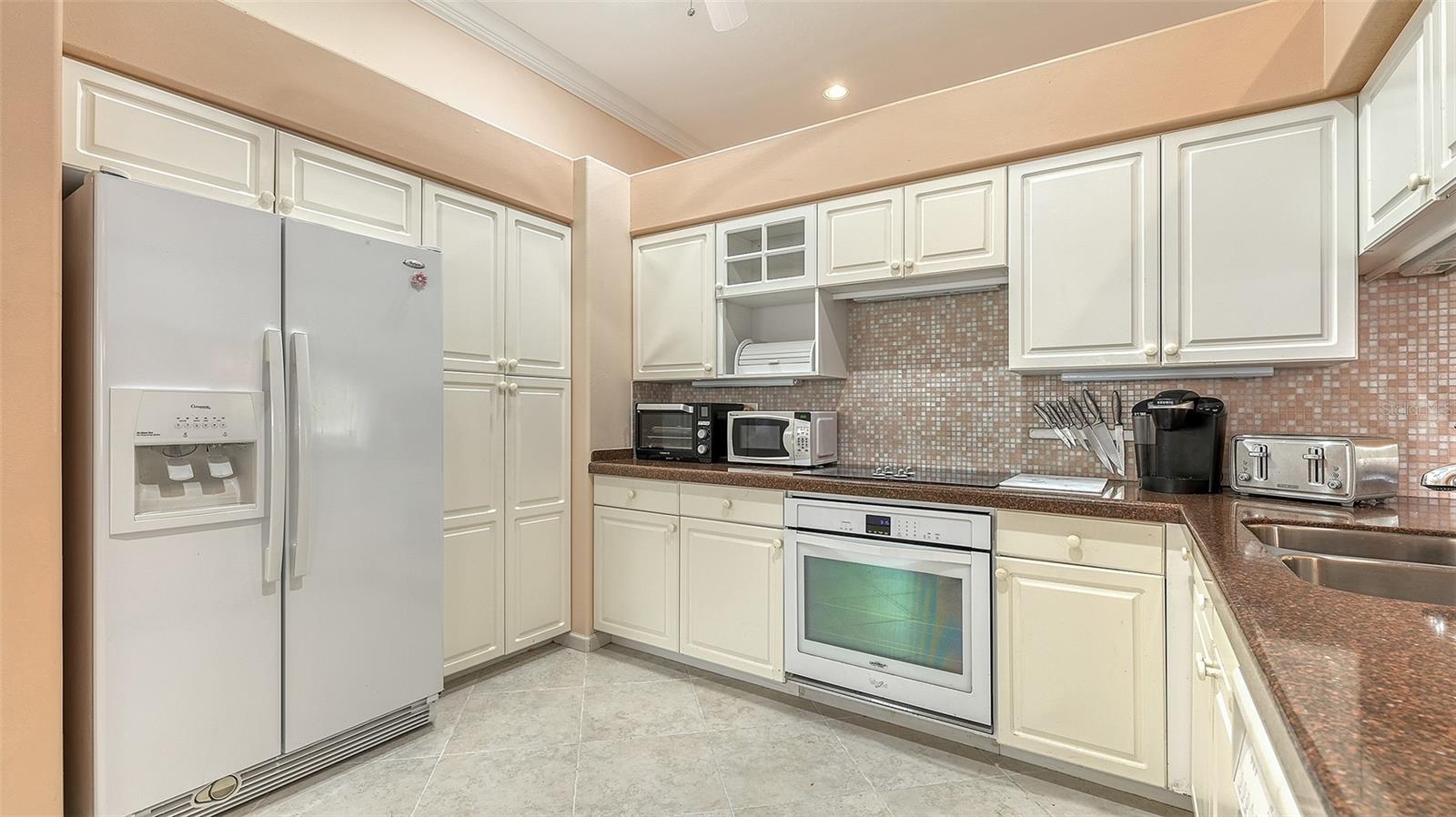 VILLAS AT DEER CREEK - Residential