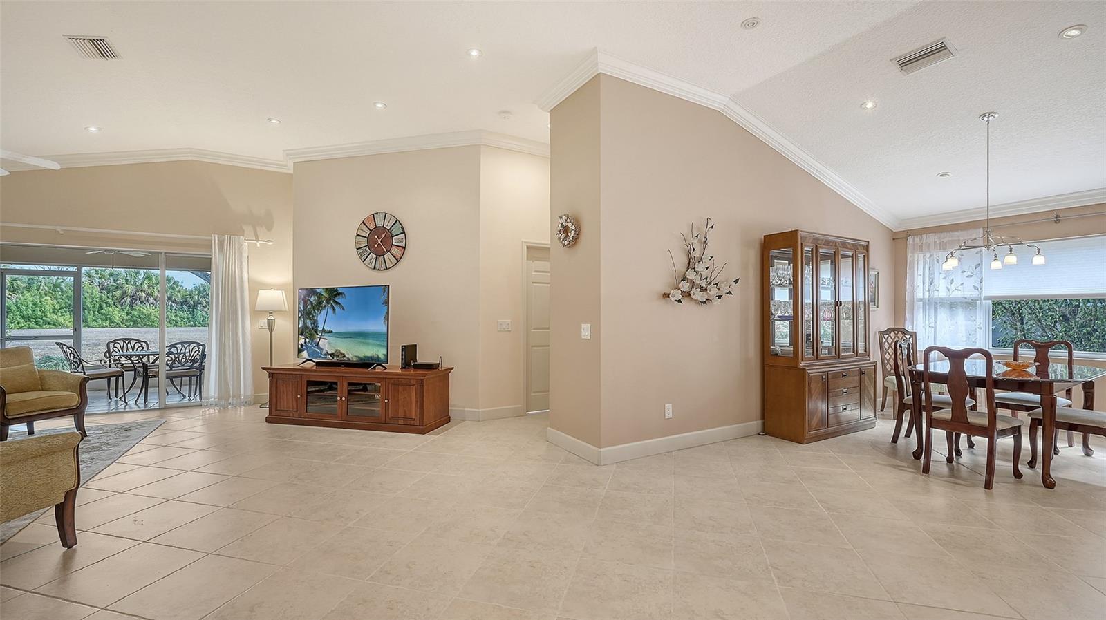 VILLAS AT DEER CREEK - Residential