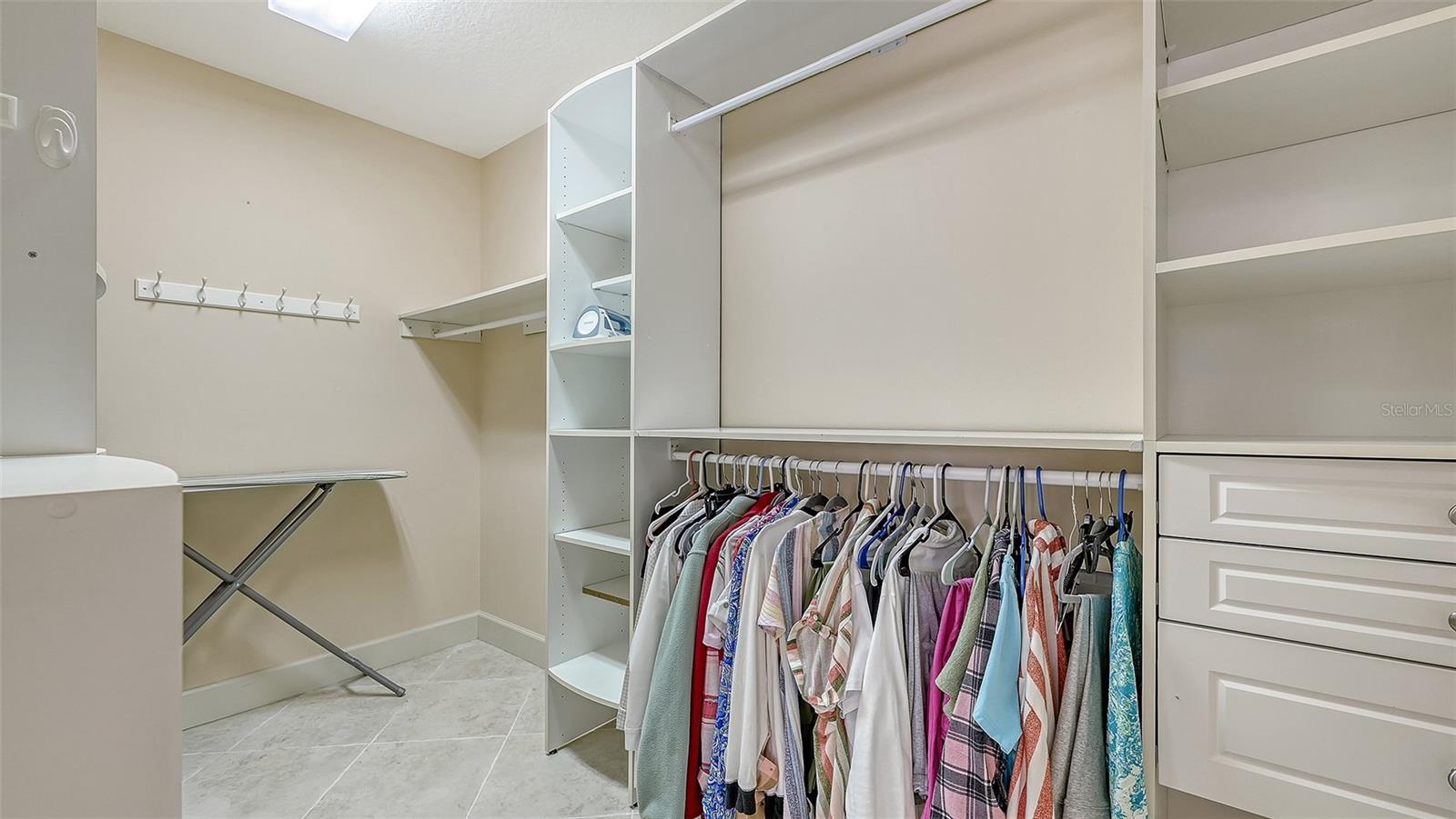 VILLAS AT DEER CREEK - Residential