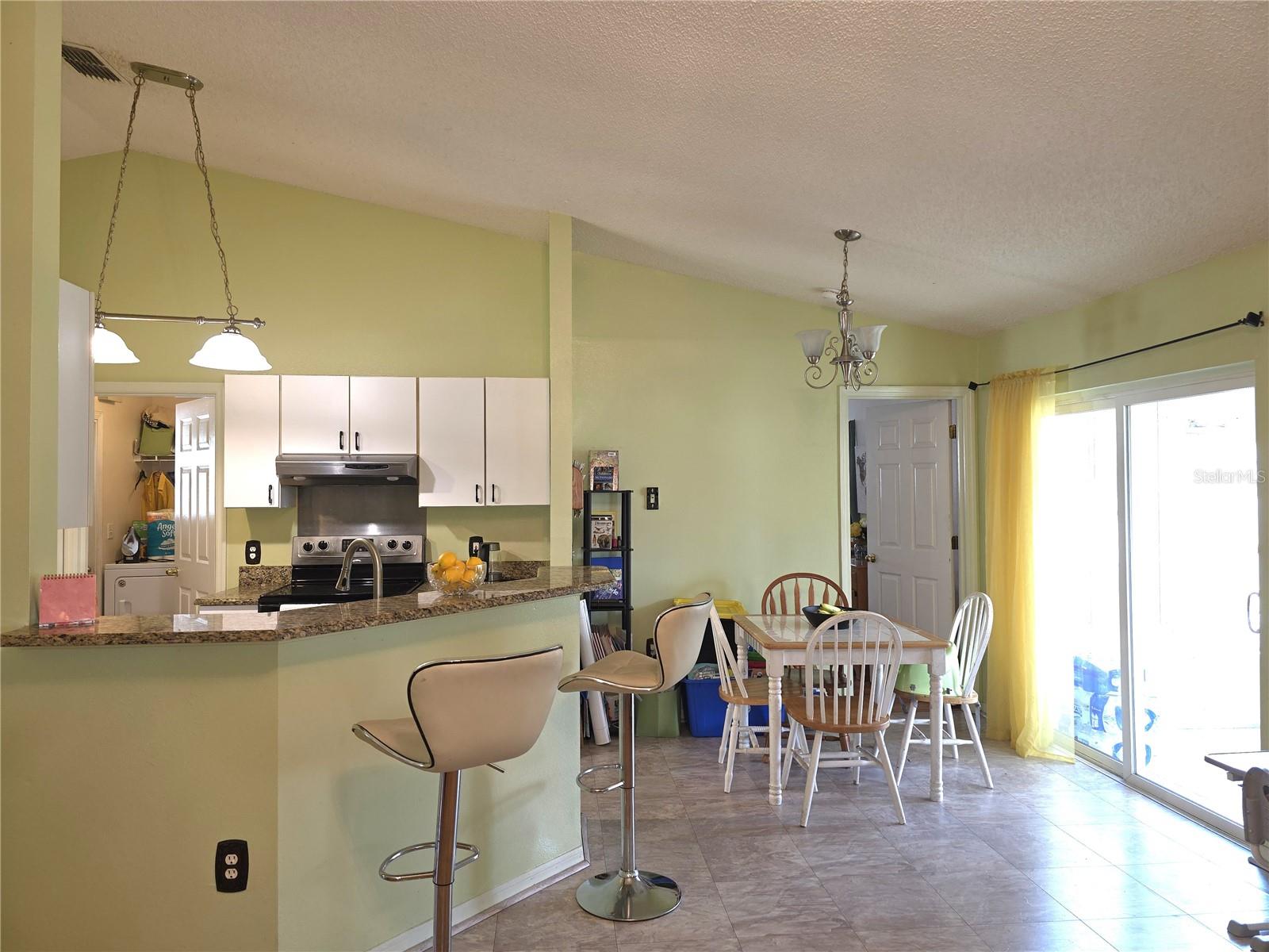 DELTONA LAKES UN 43 - Residential