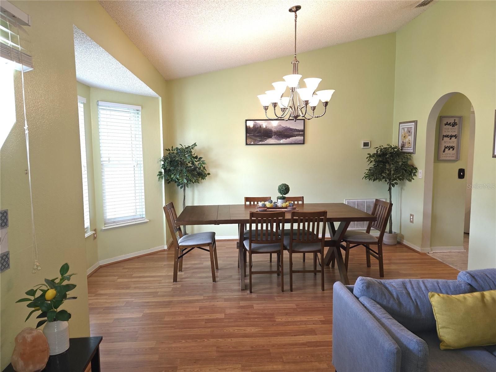 DELTONA LAKES UN 43 - Residential