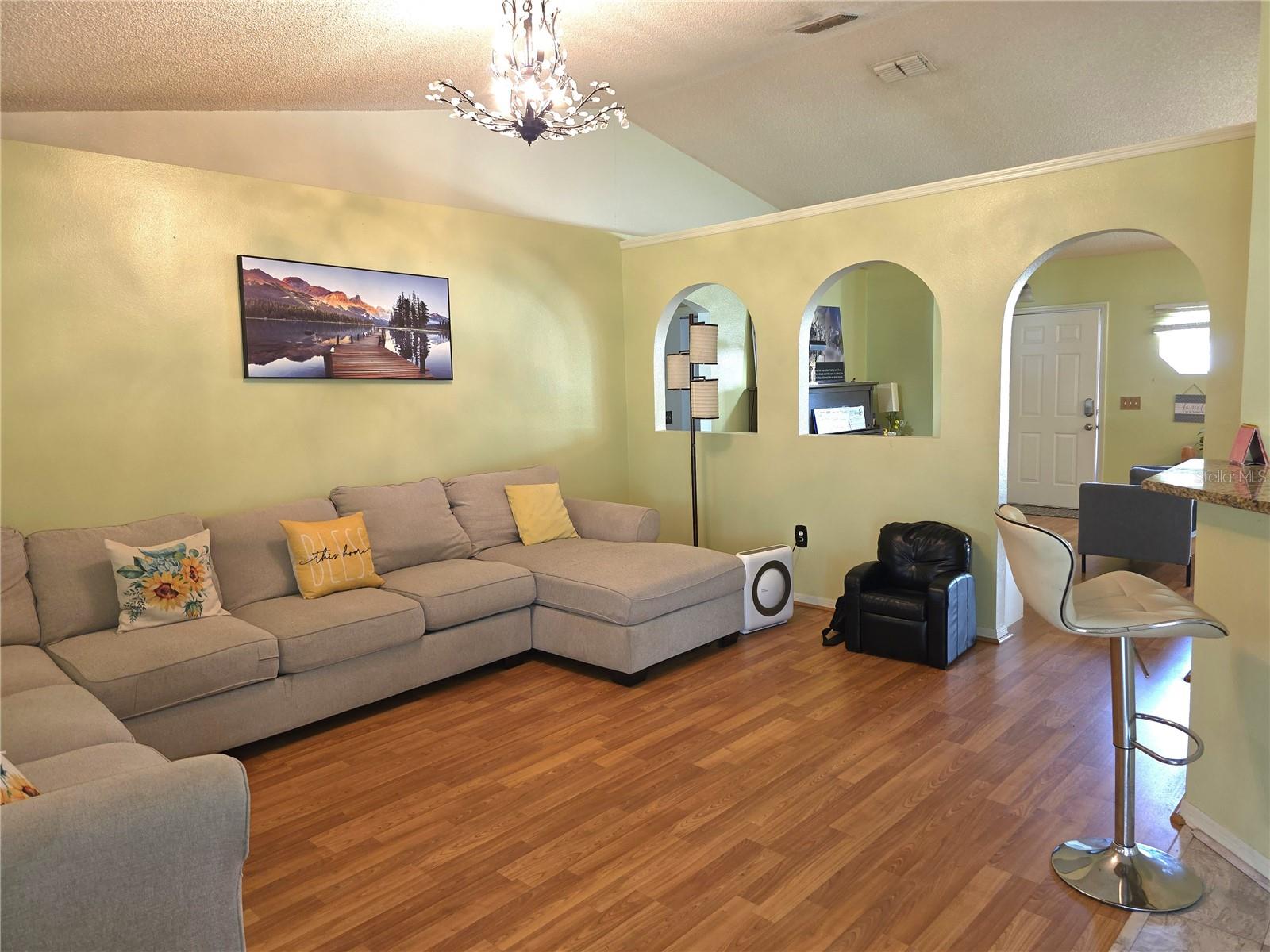 DELTONA LAKES UN 43 - Residential