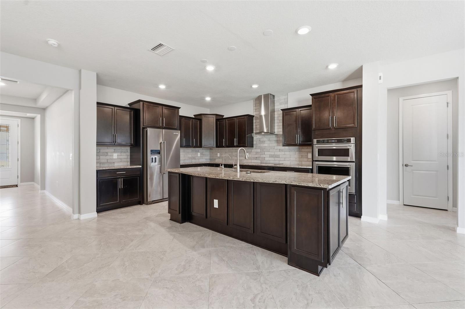 BIRCHWOOD PRESERVE SOUTH - Residential