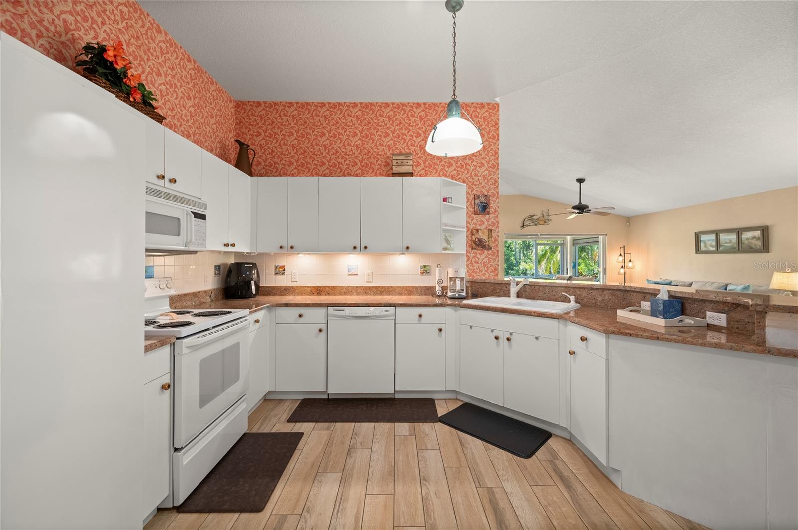 MARLIN RUN CONDO - Residential