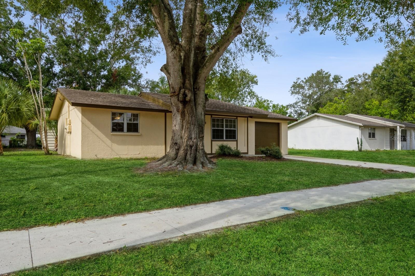 BRENTWOOD ESTATES - Residential