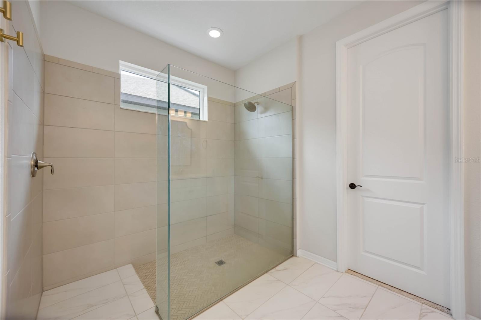 RIVERSIDE PRESERVE PH II - Residential