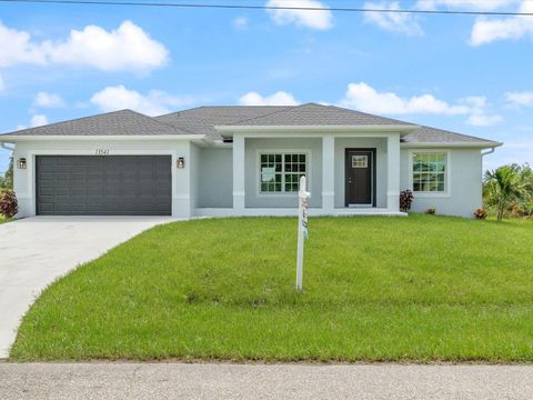 Photo of 13541 Jeronimo Lane, Port Charlotte, FL 33981 (MLS # C7501192)