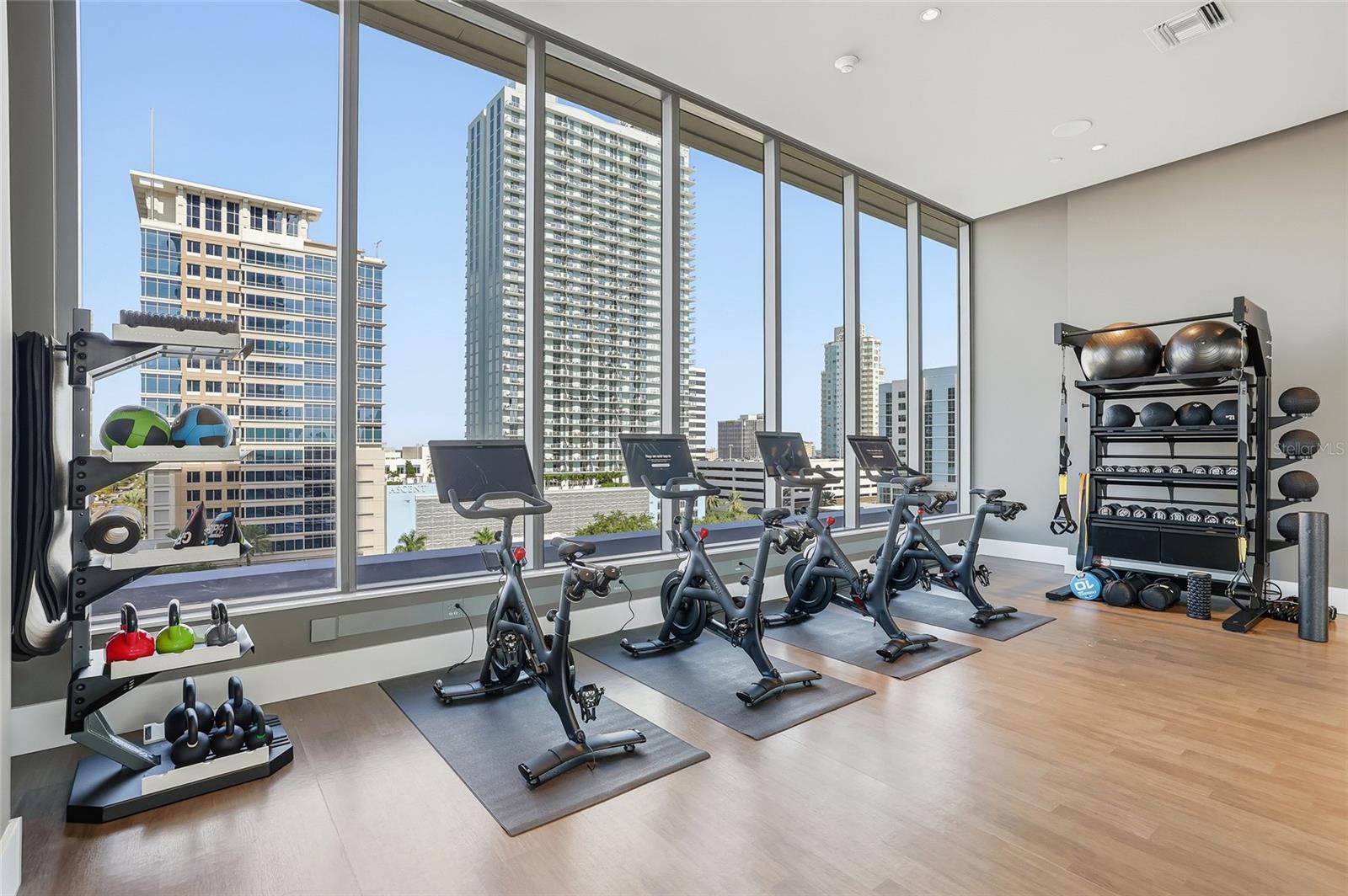 ART HOUSE - Residential