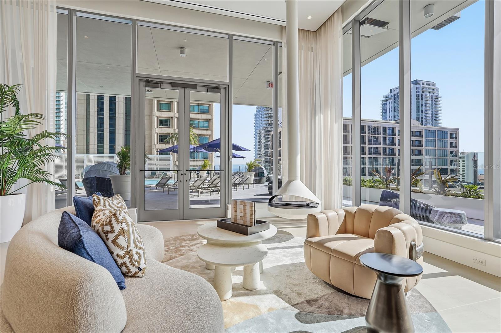 ART HOUSE - Residential