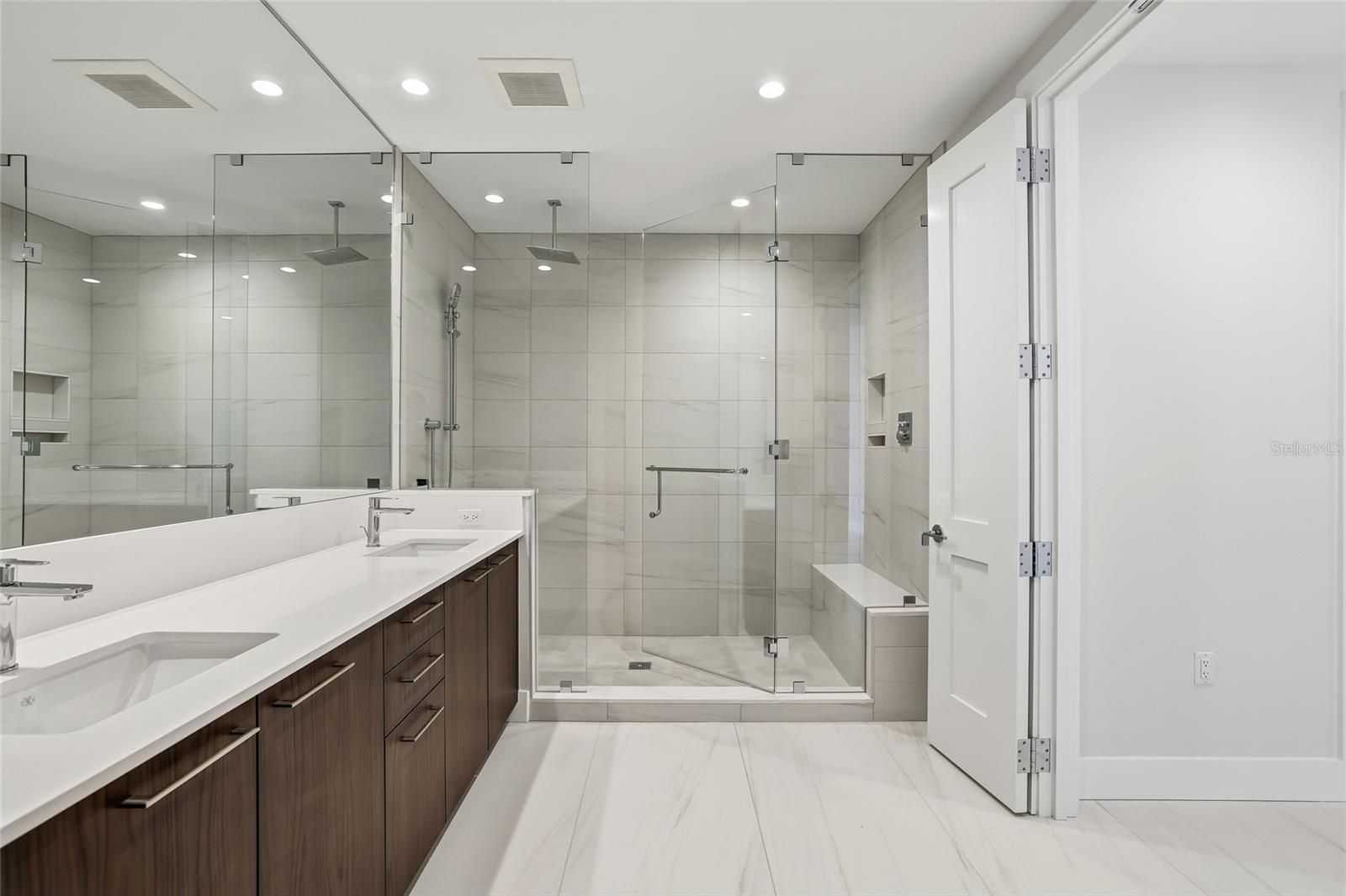 ART HOUSE - Residential