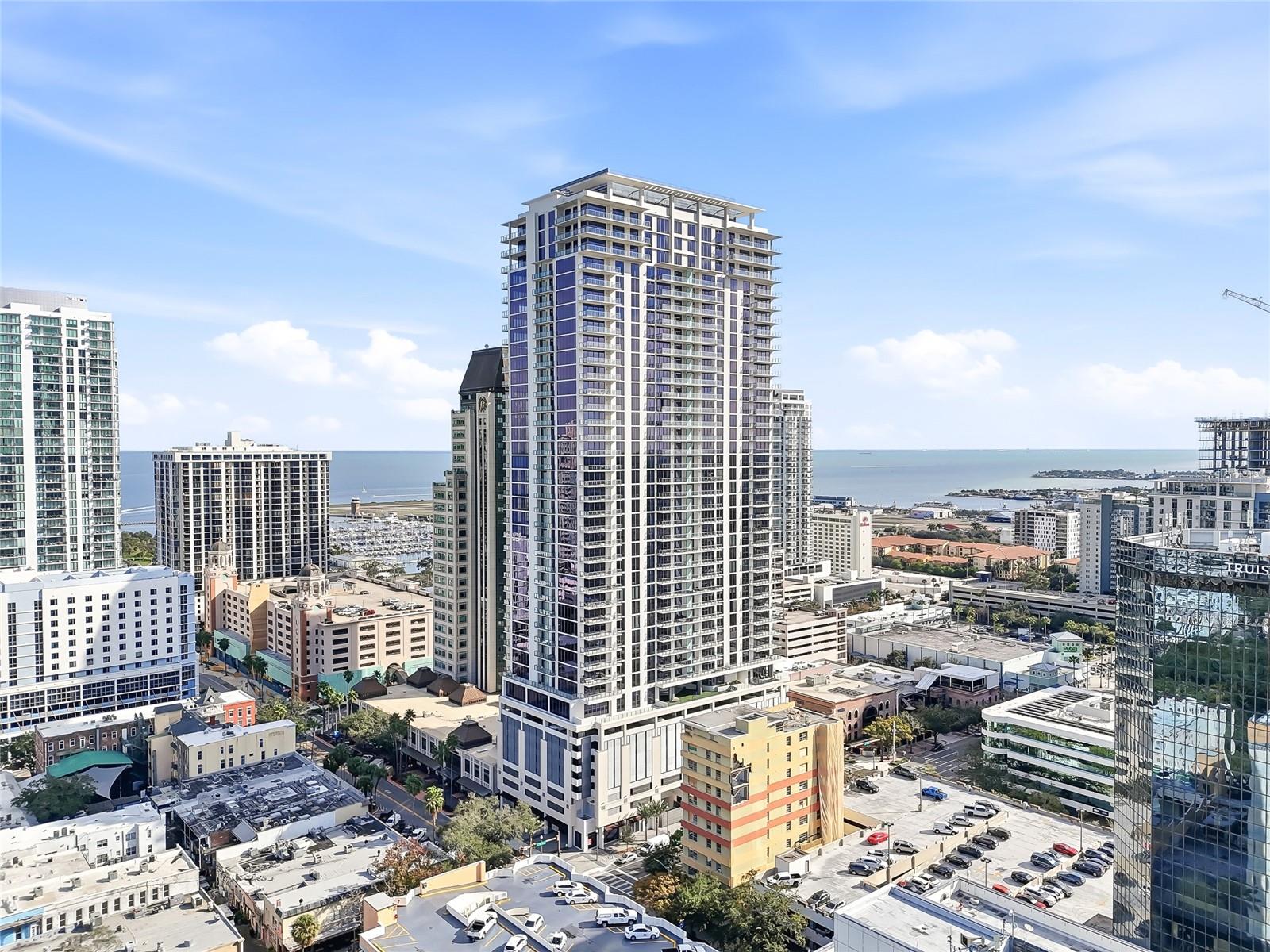 ART HOUSE - Residential