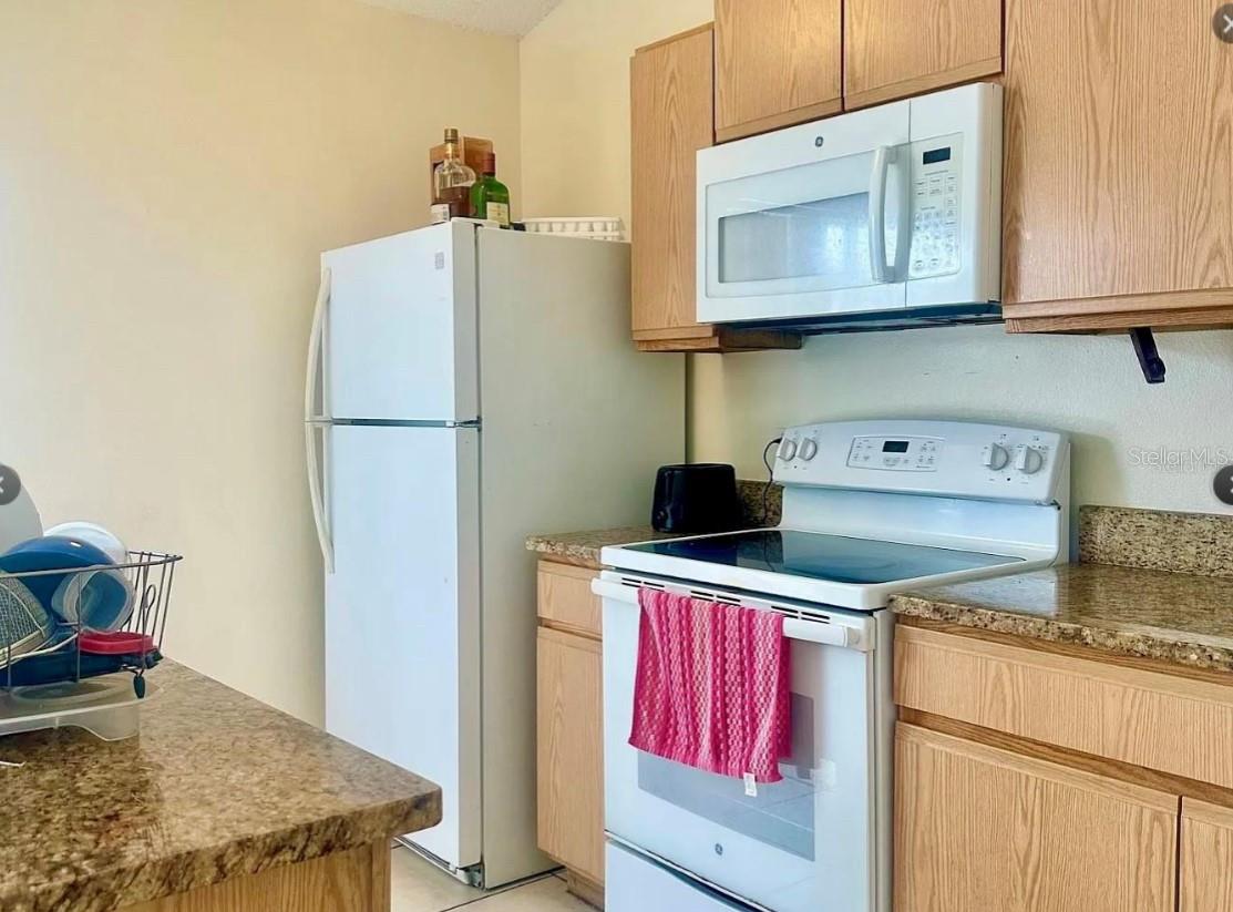 LAKE PICKETT MANOR - Residential Lease
