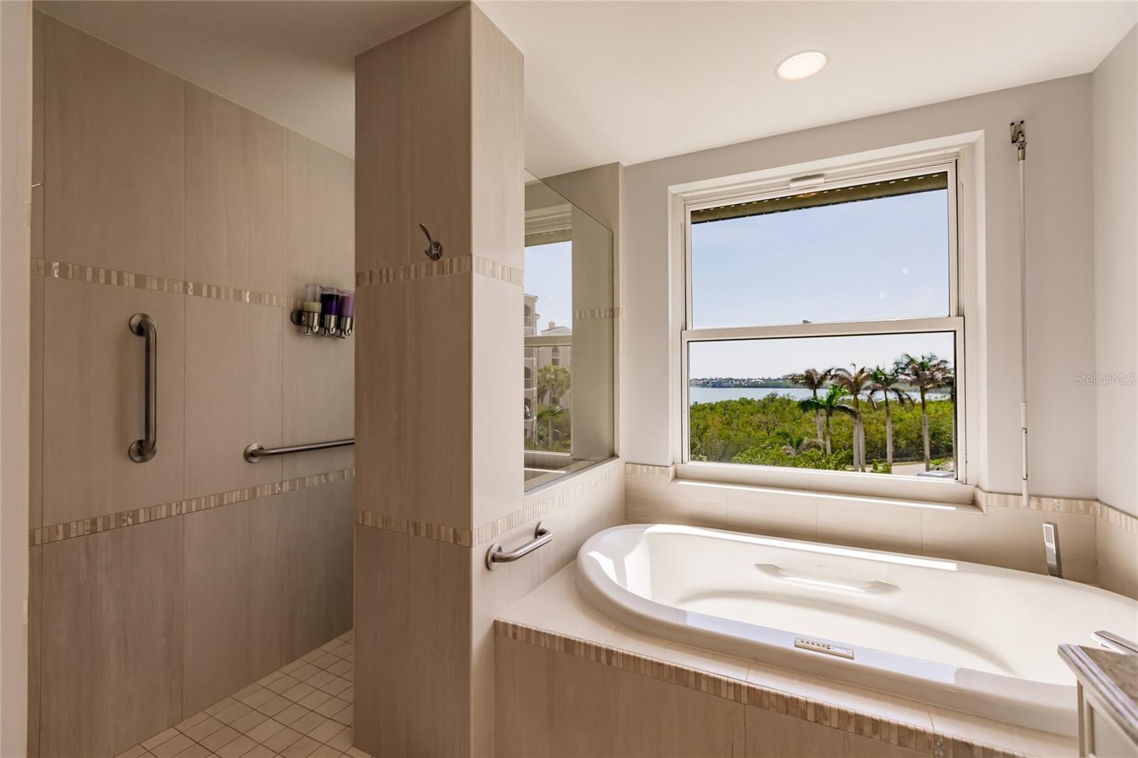 ROYAL MARCO POINT II - Residential