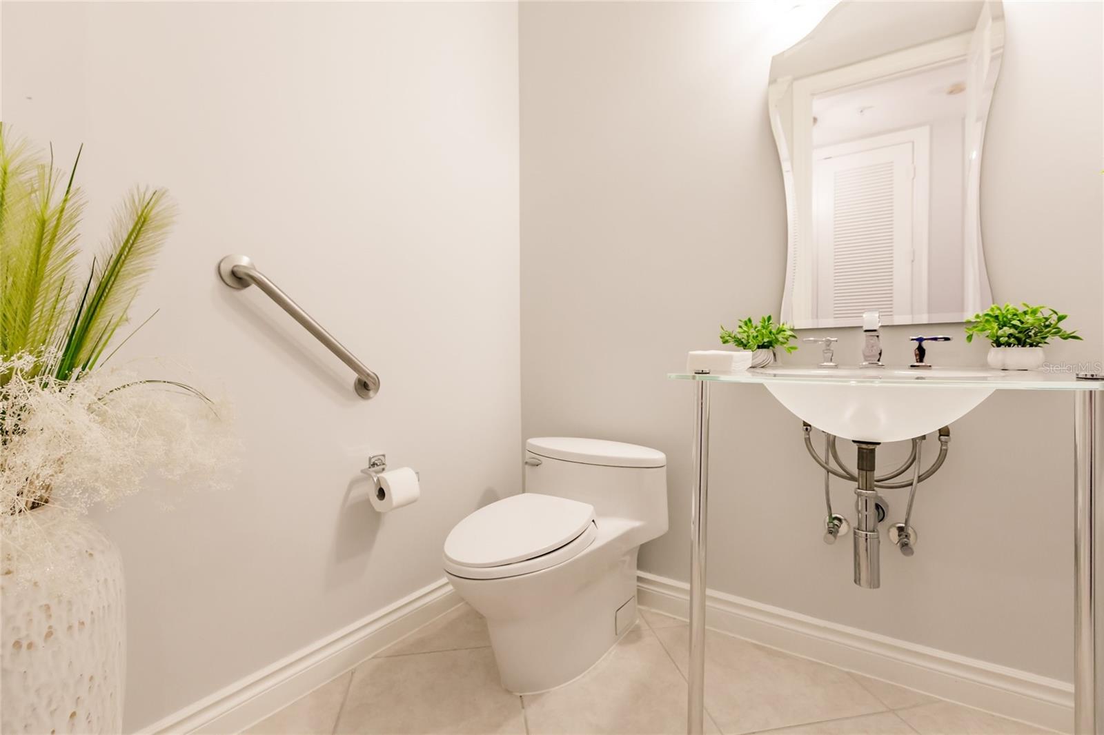 ROYAL MARCO POINT II - Residential