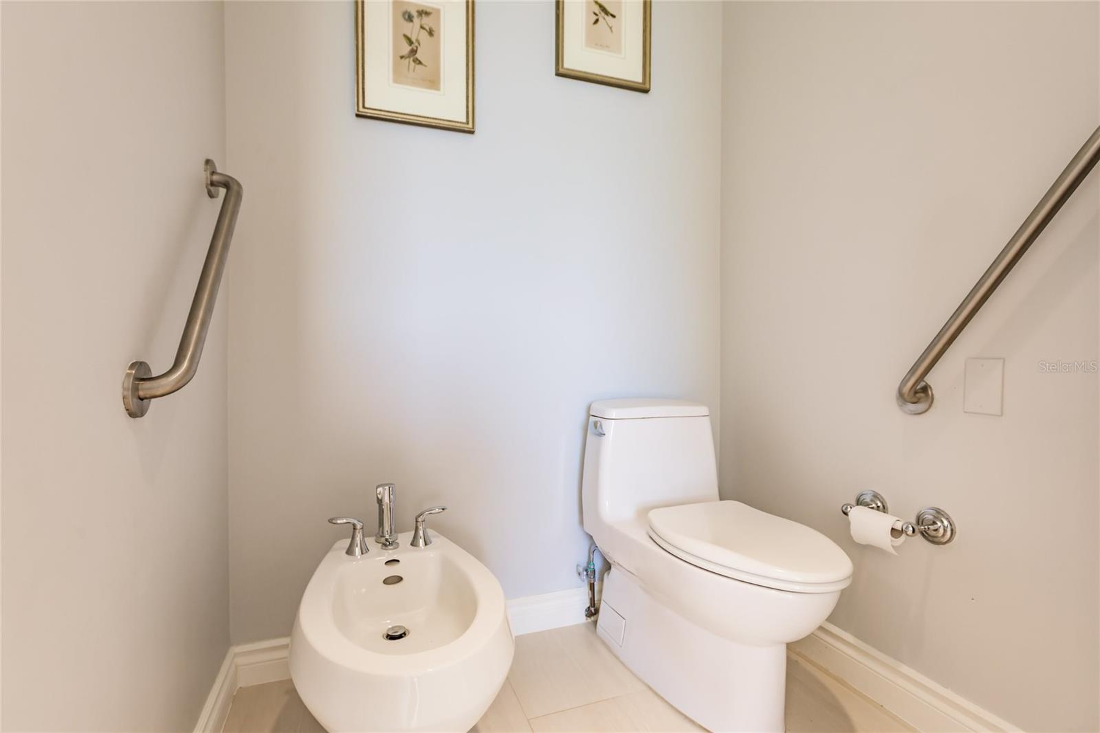 ROYAL MARCO POINT II - Residential