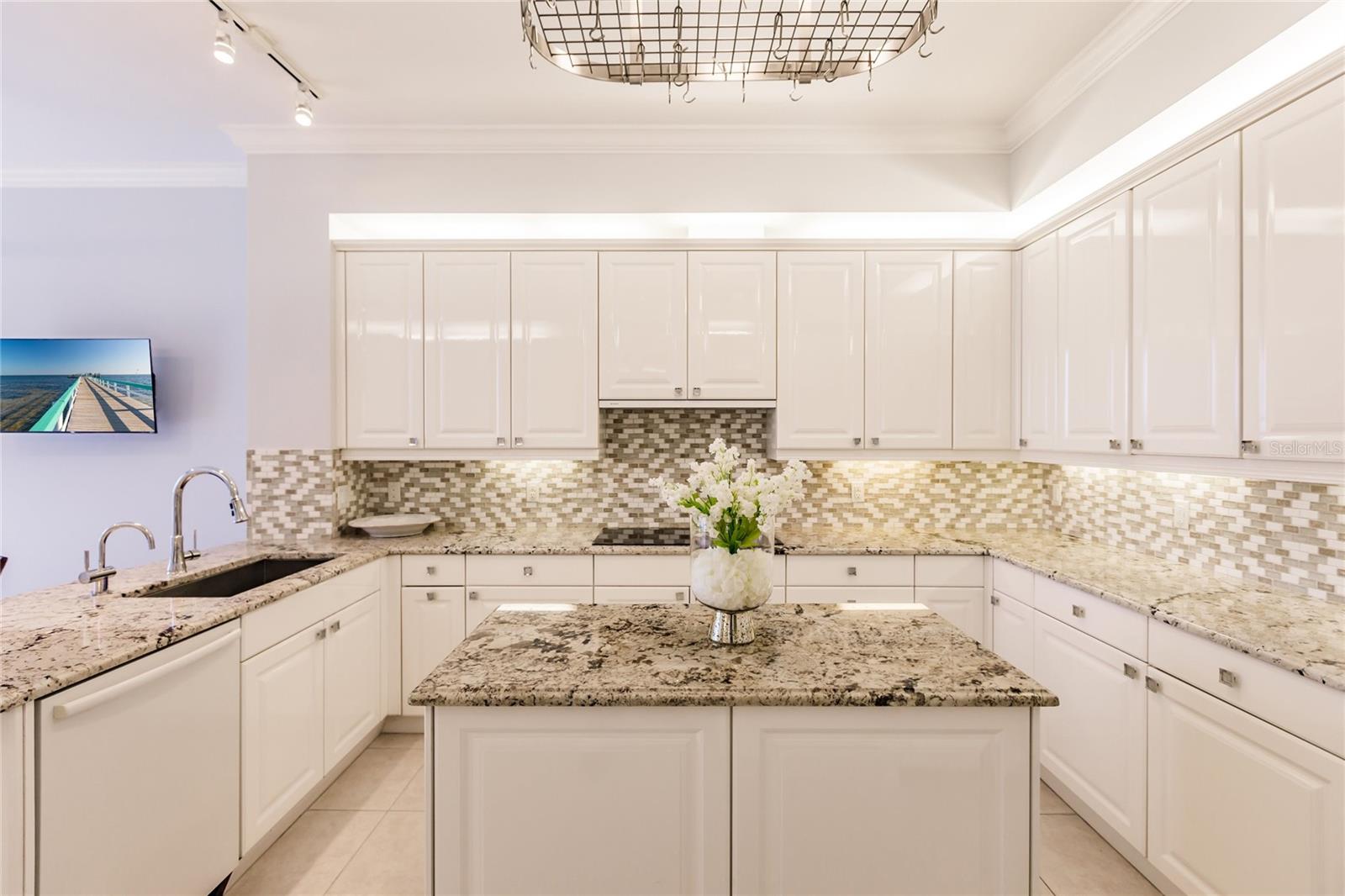 ROYAL MARCO POINT II - Residential