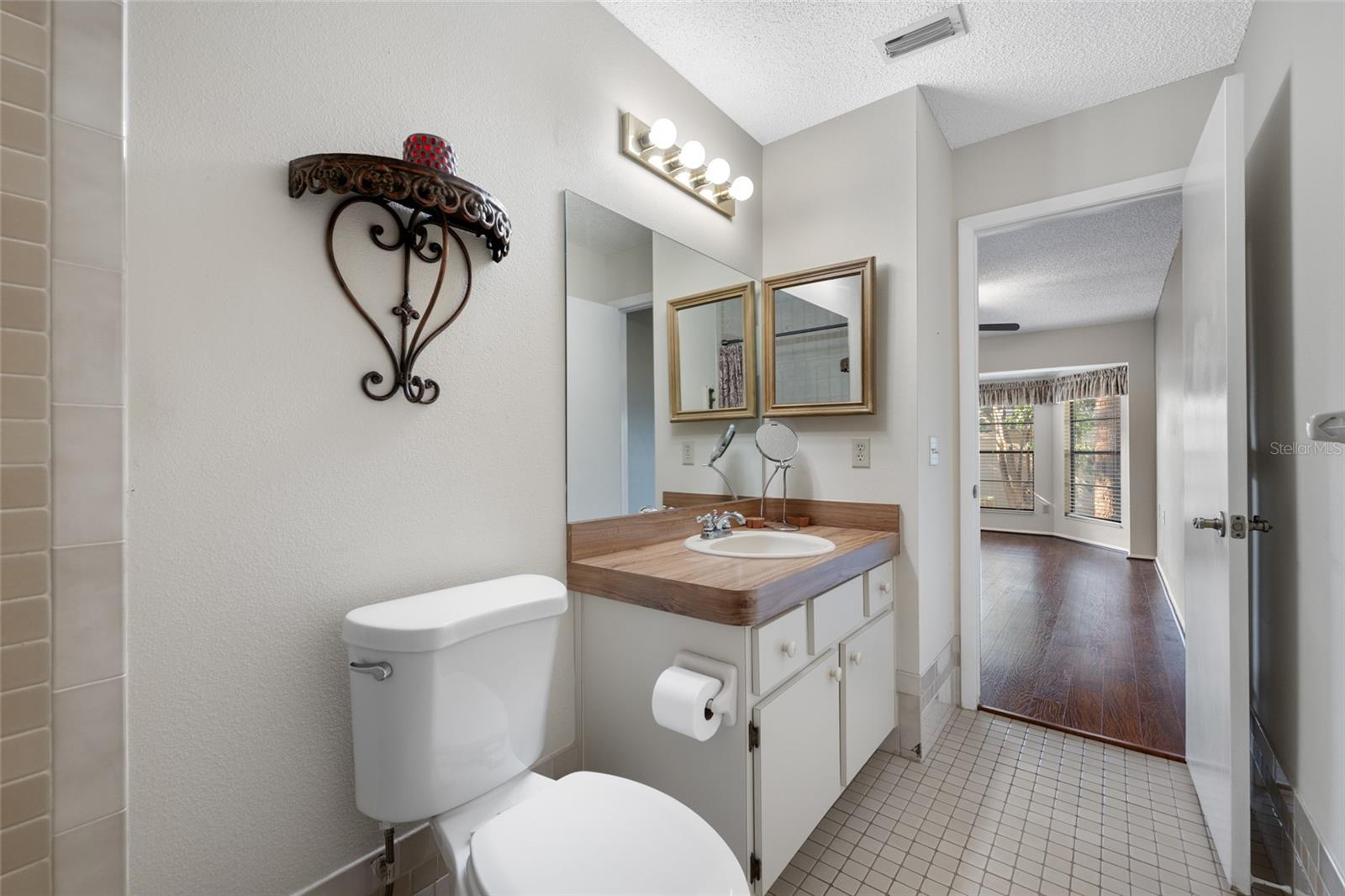 FOREST LAKE VILLAS - Residential