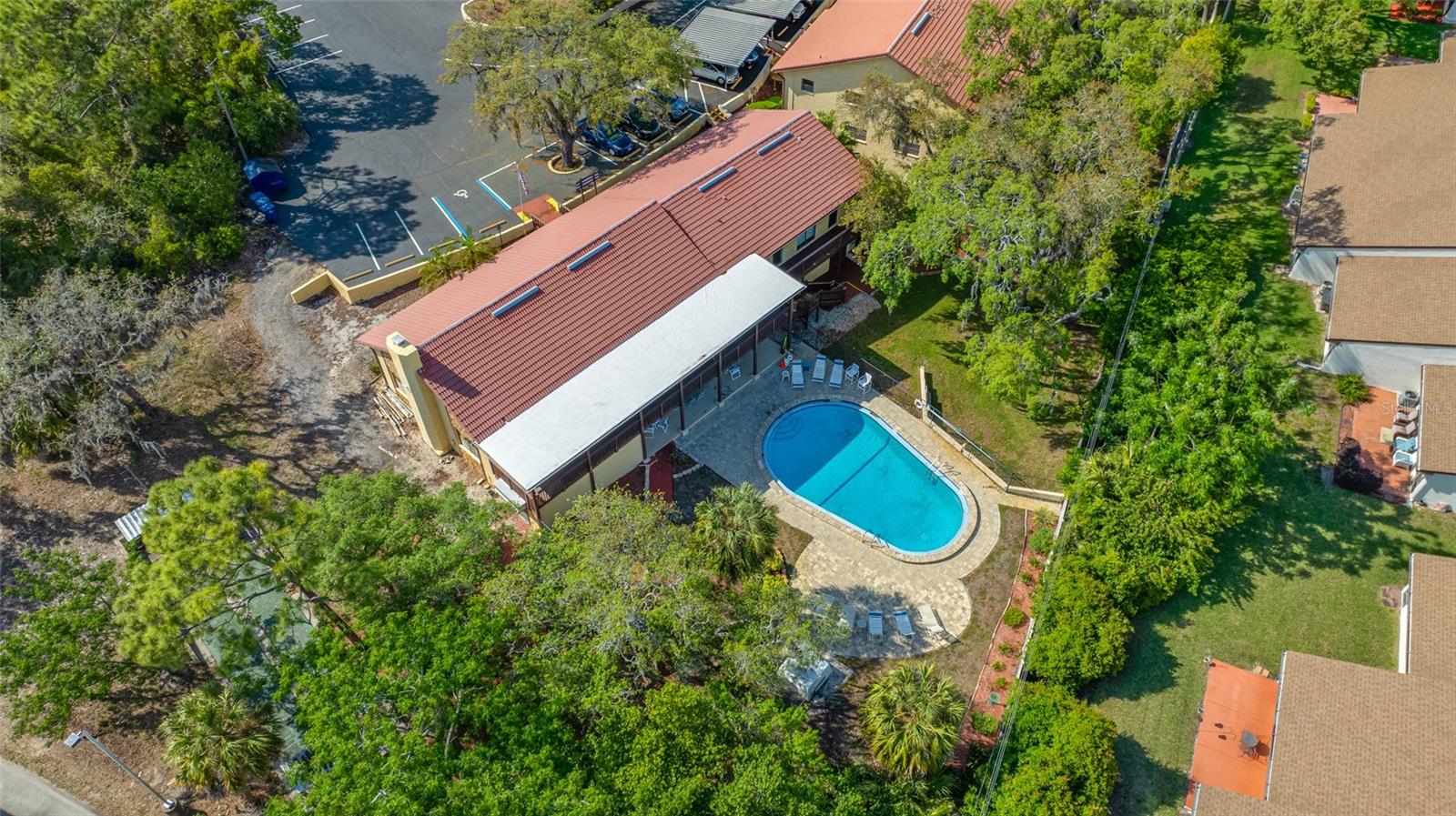 FOREST LAKE VILLAS - Residential