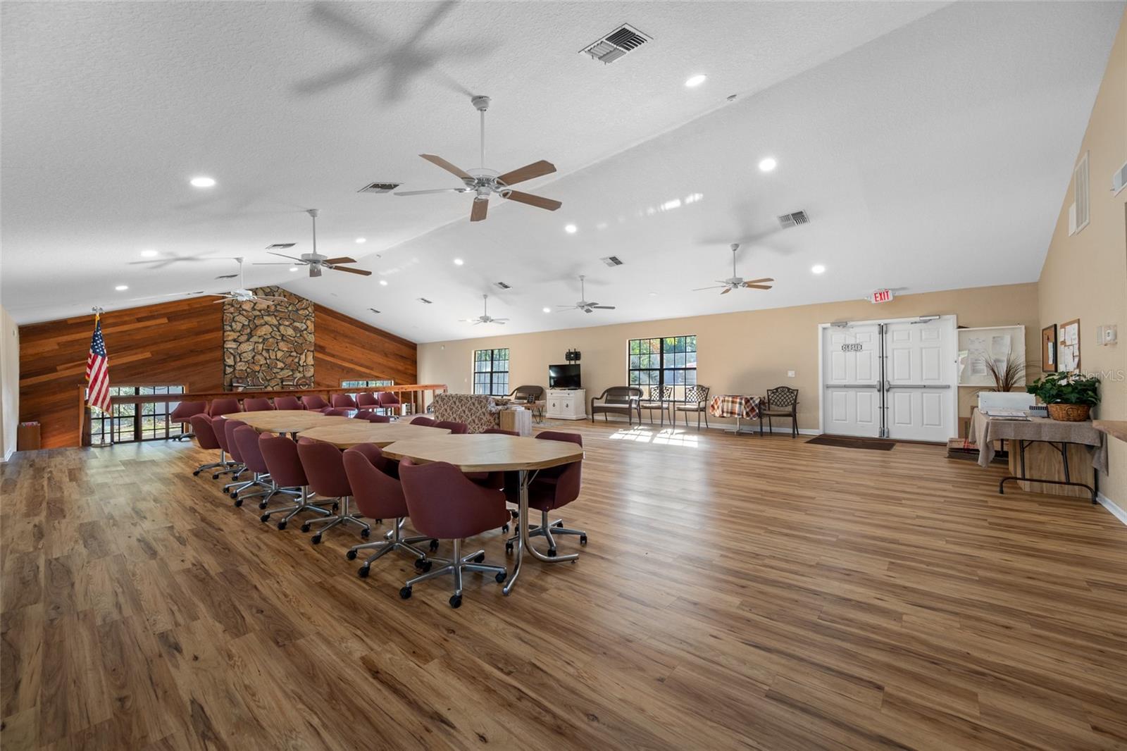 FOREST LAKE VILLAS - Residential