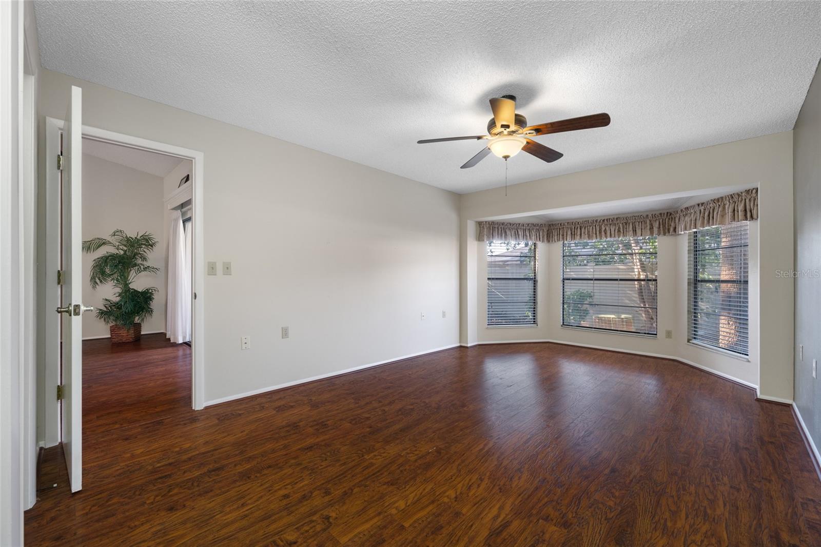 FOREST LAKE VILLAS - Residential