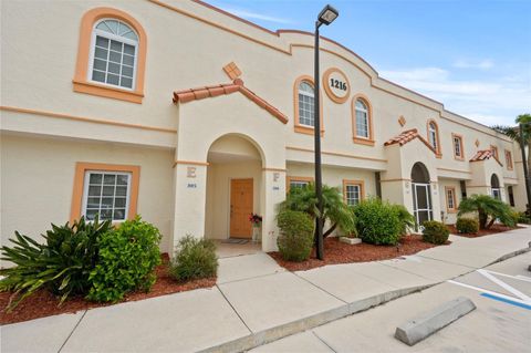 Townhouse in PUNTA GORDA FL 1216 RIO DE JANEIRO AVENUE 29.jpg