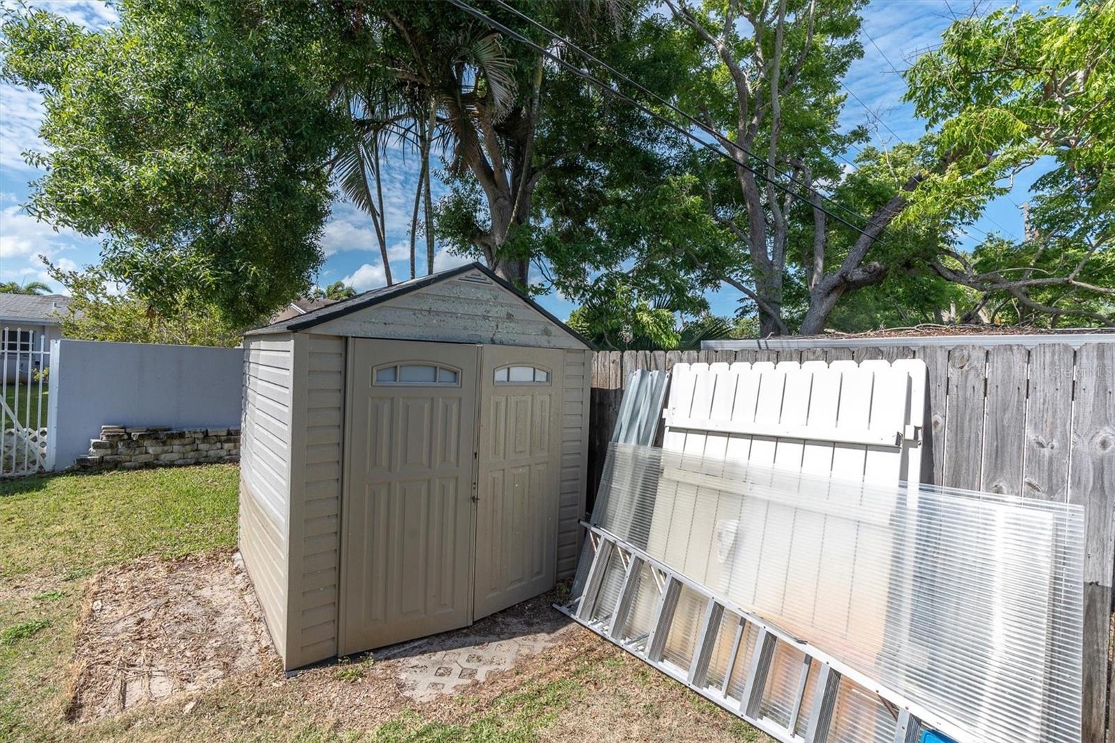 BELLEAIR HEIGHTS - Residential