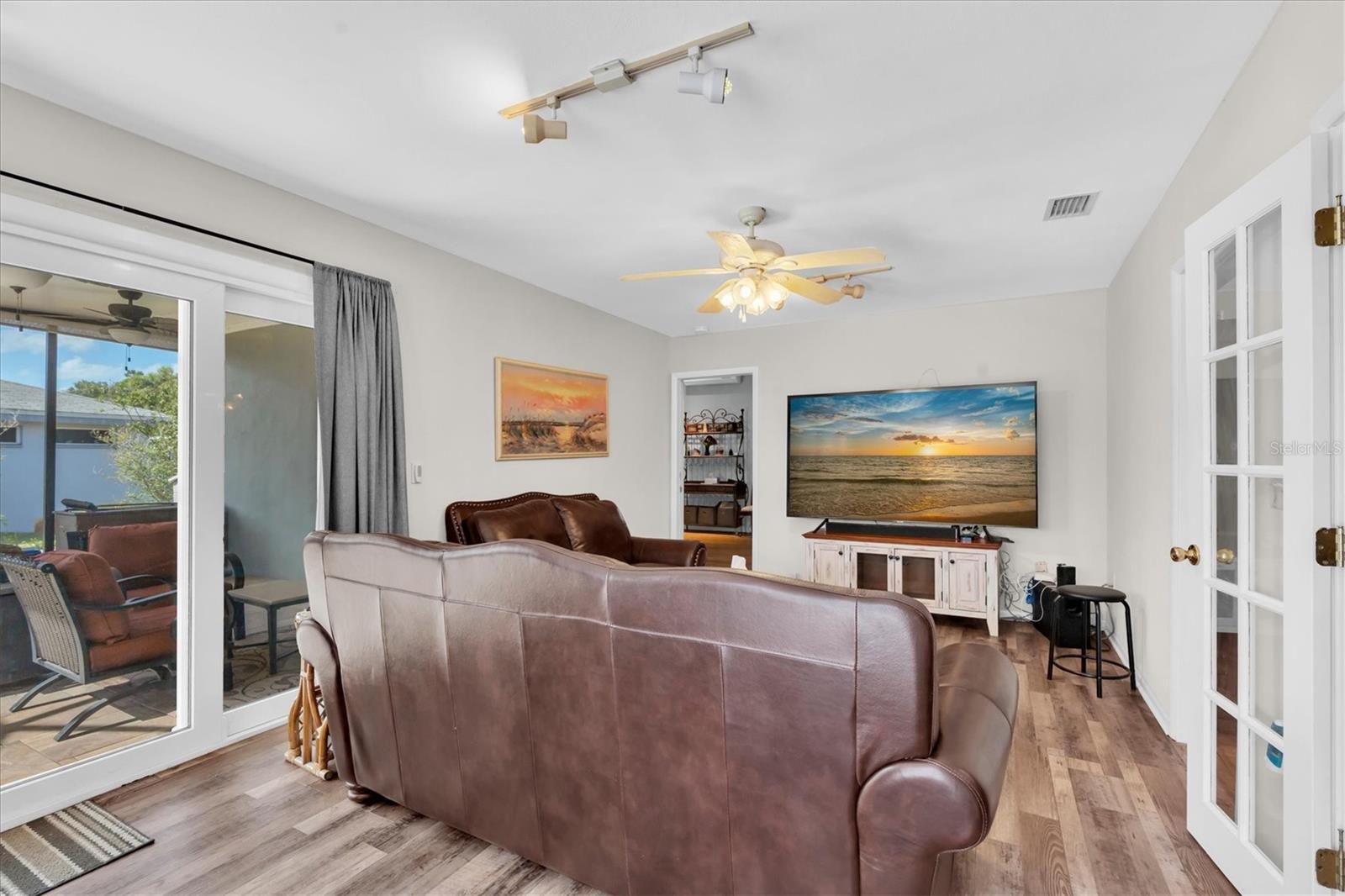 BELLEAIR HEIGHTS - Residential