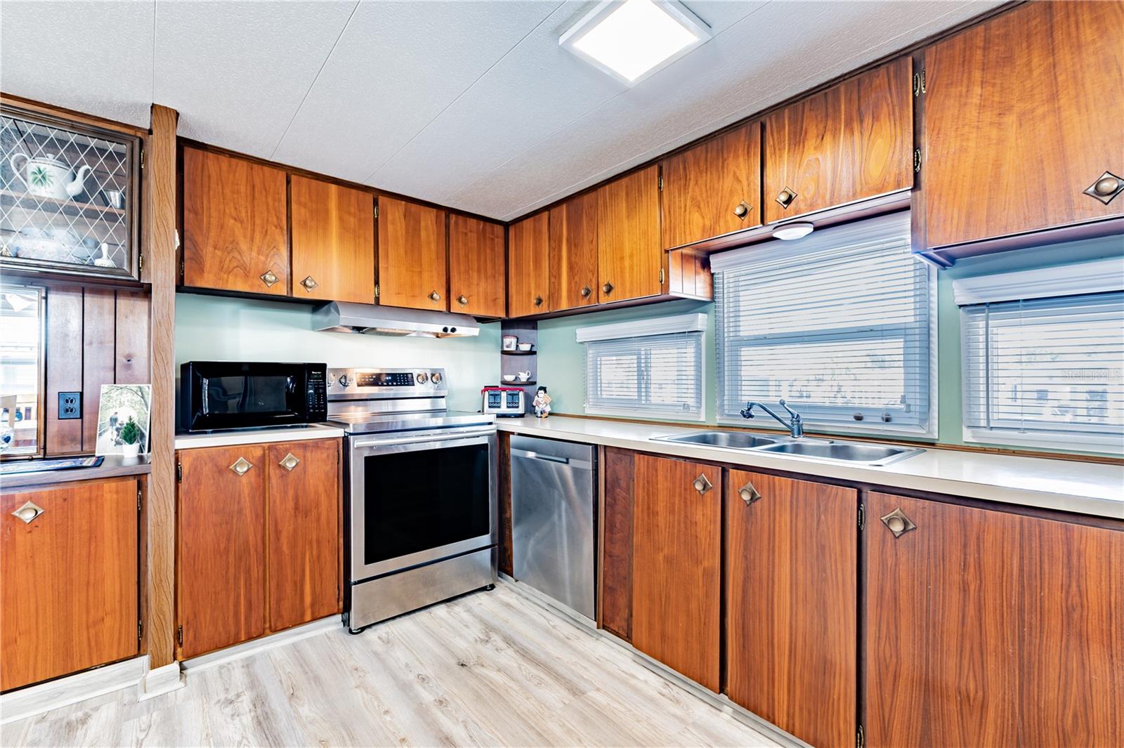 LAKE BETMAR ESTATES - Residential