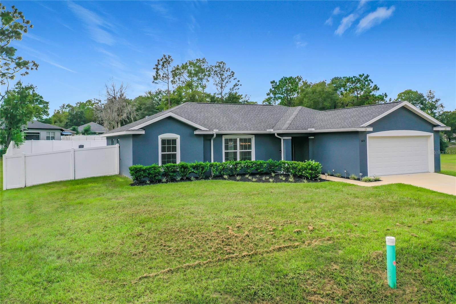 523 BAHIA CIRCLE TERRACE