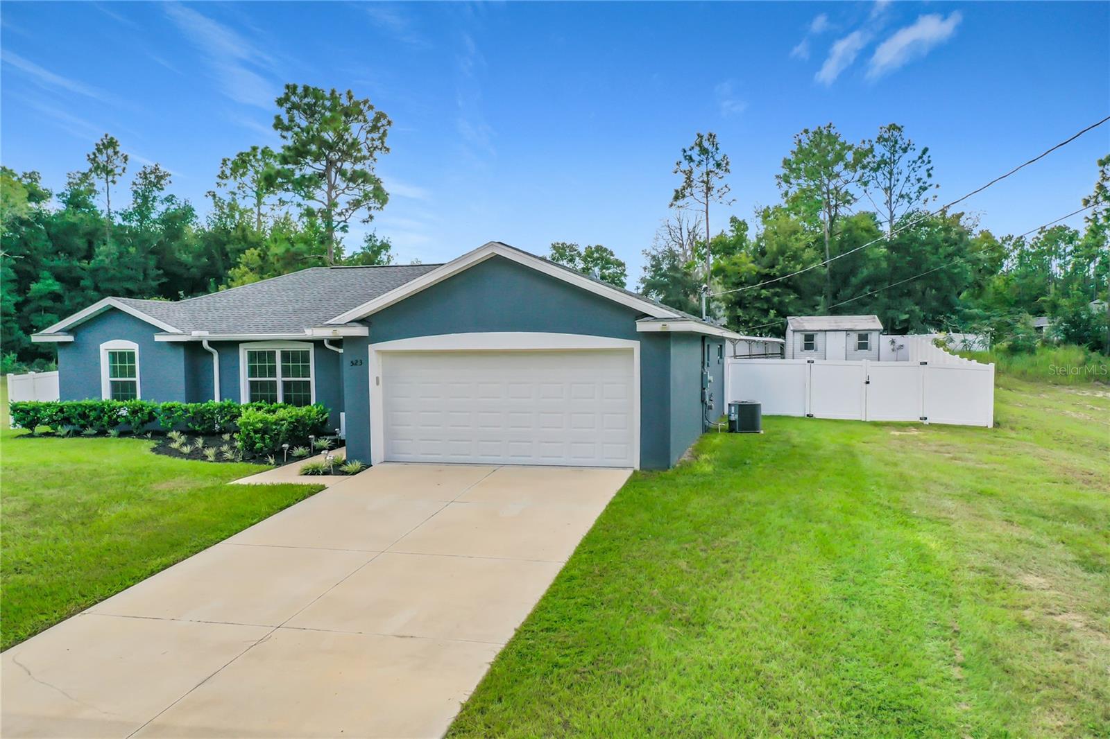 523 BAHIA CIRCLE TERRACE