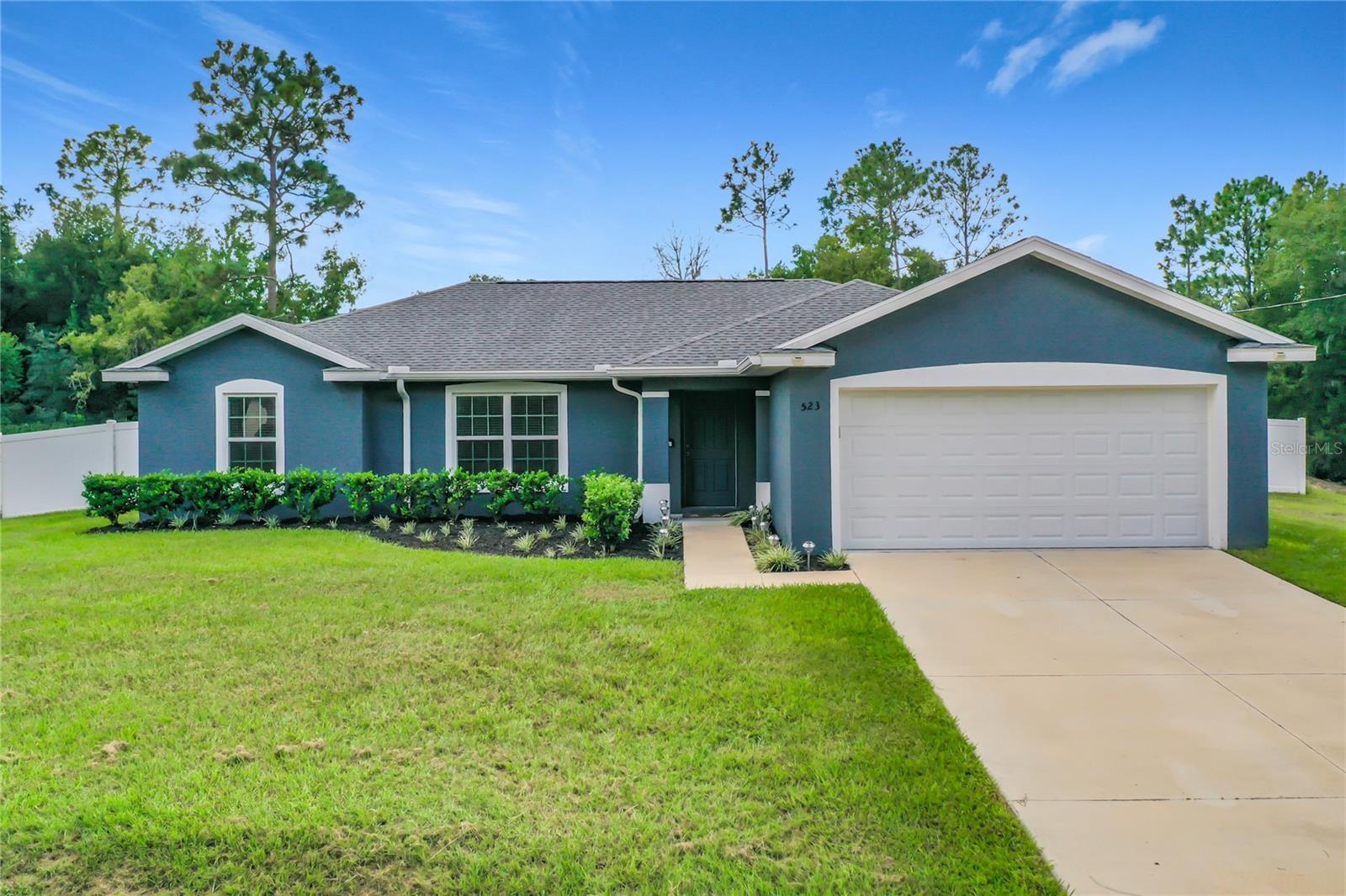 523 BAHIA CIRCLE TERRACE