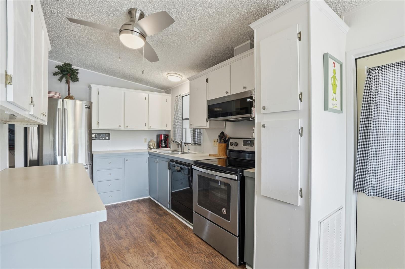 HARBOR COVE - Residential