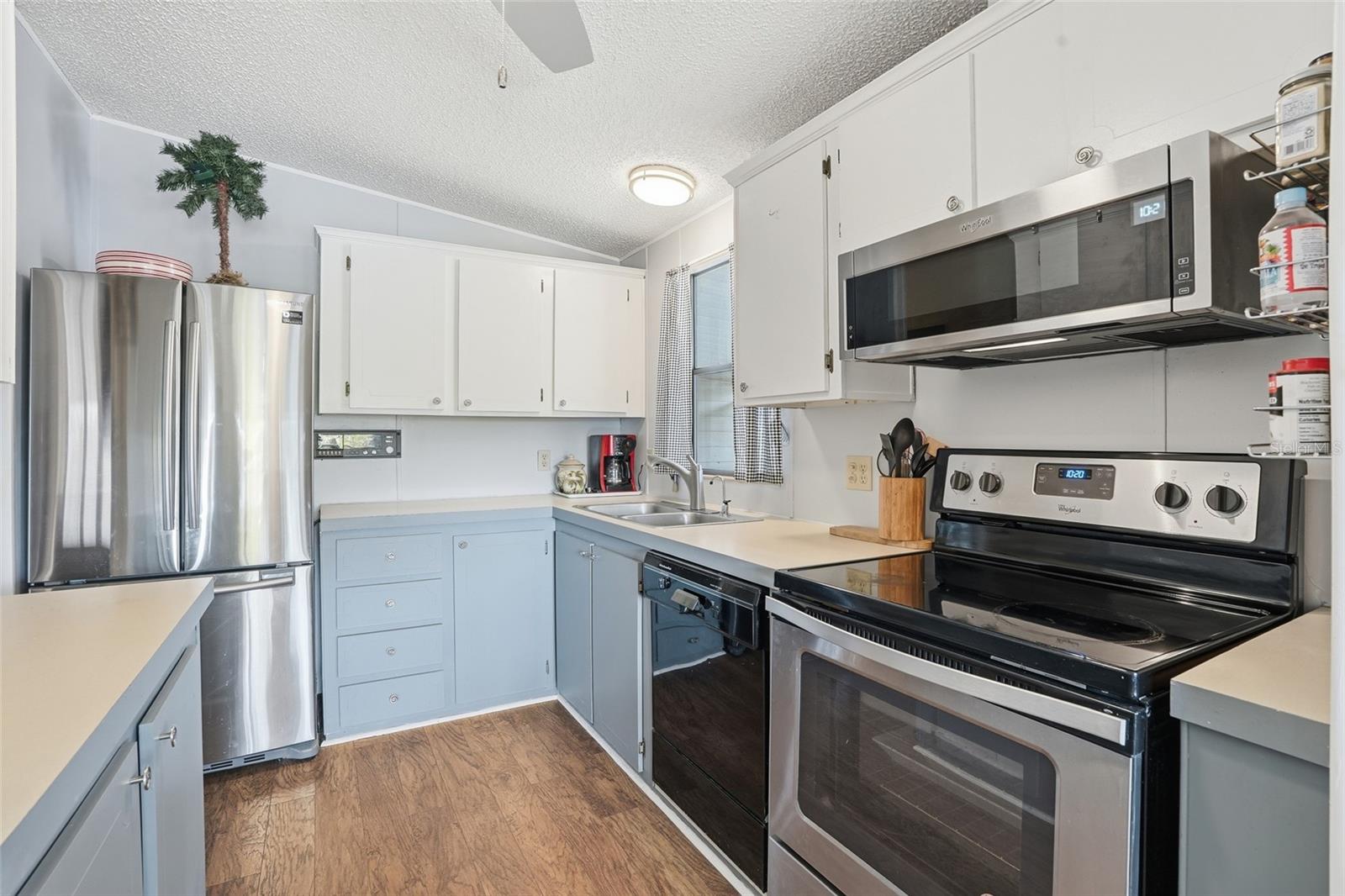 HARBOR COVE - Residential