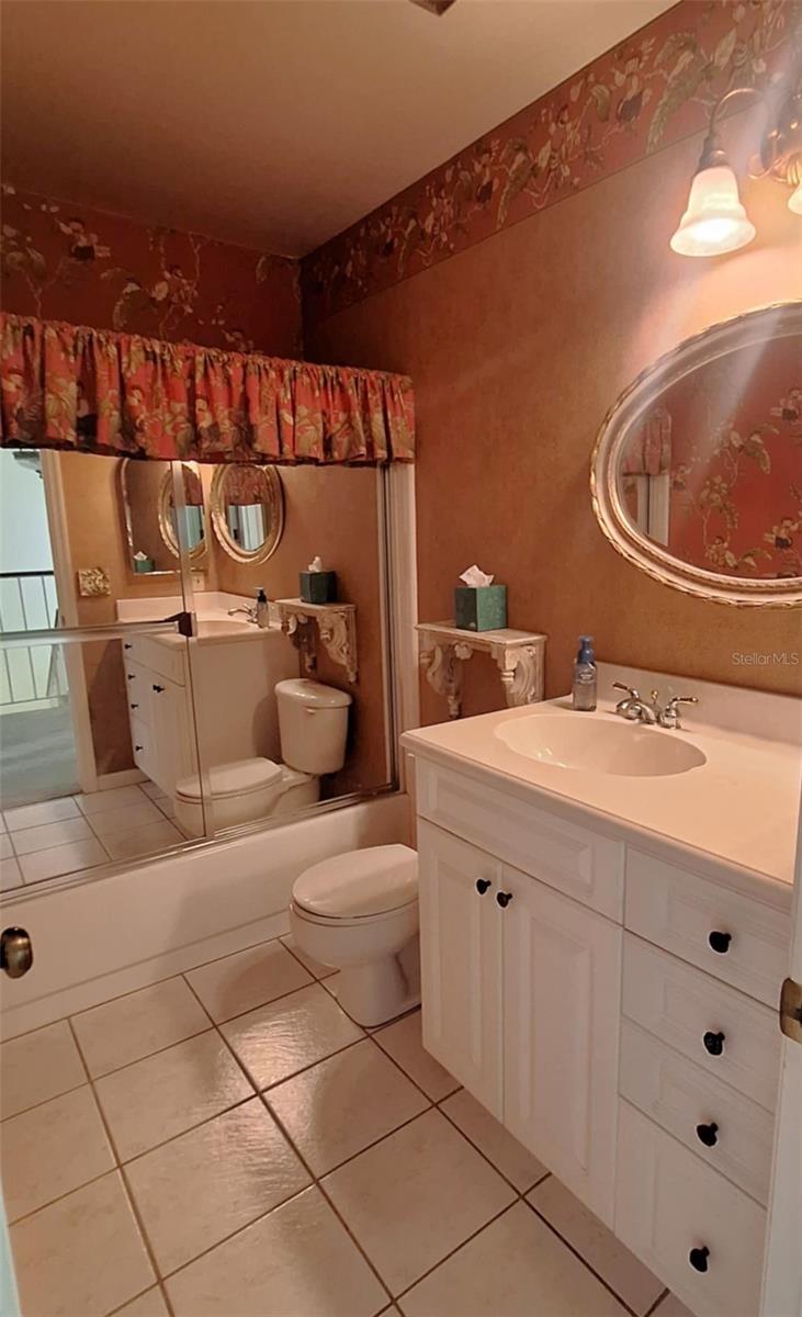 LAKE OF THE WOODS SEC 12 TWNHS - Residential