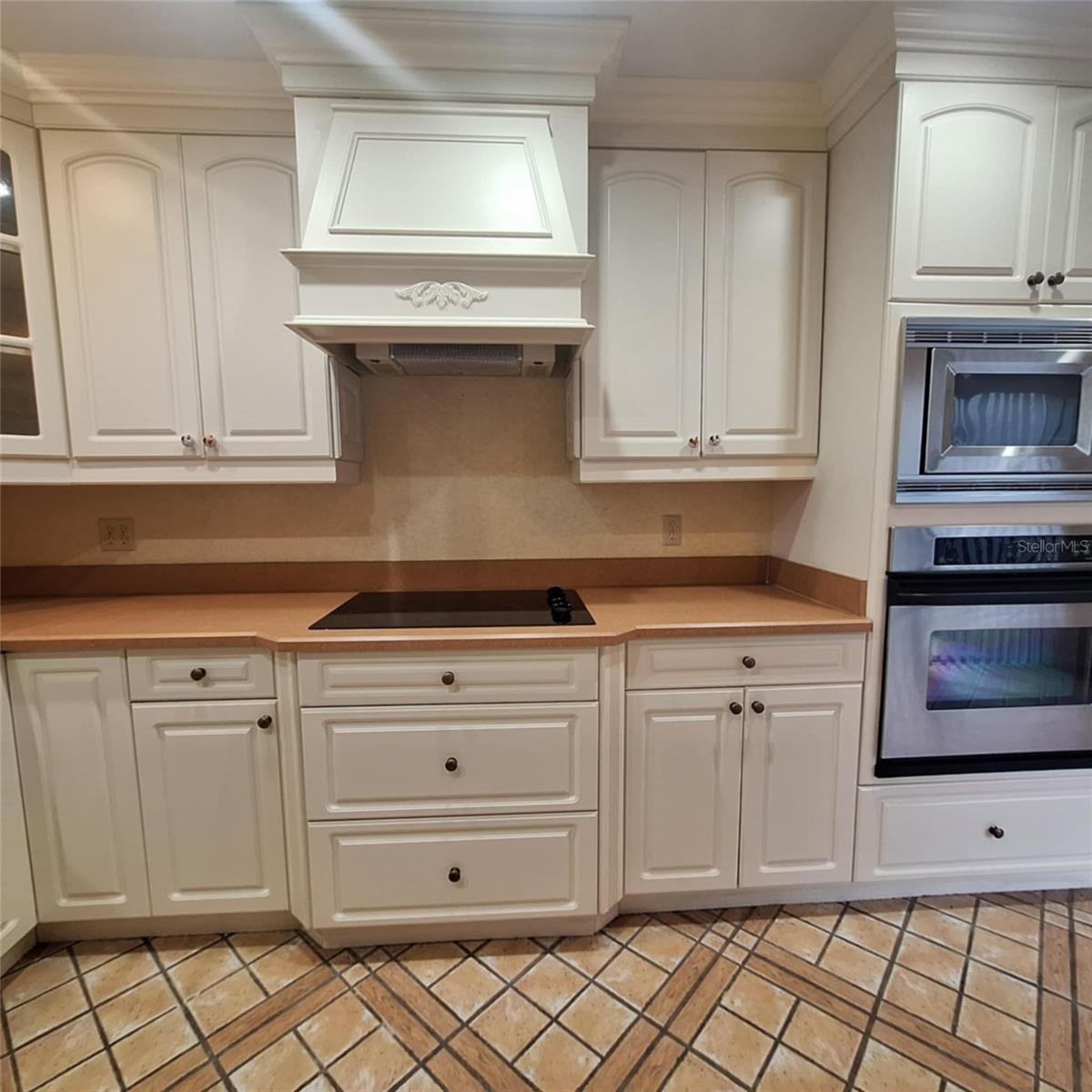 LAKE OF THE WOODS SEC 12 TWNHS - Residential