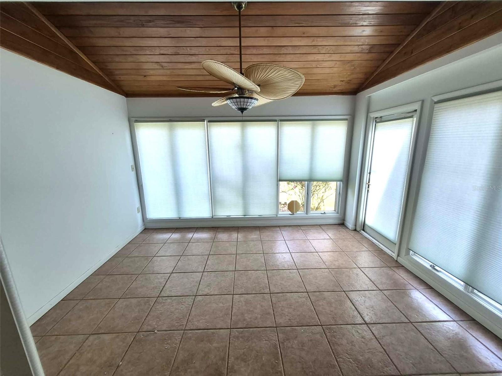 LAKE OF THE WOODS SEC 12 TWNHS - Residential